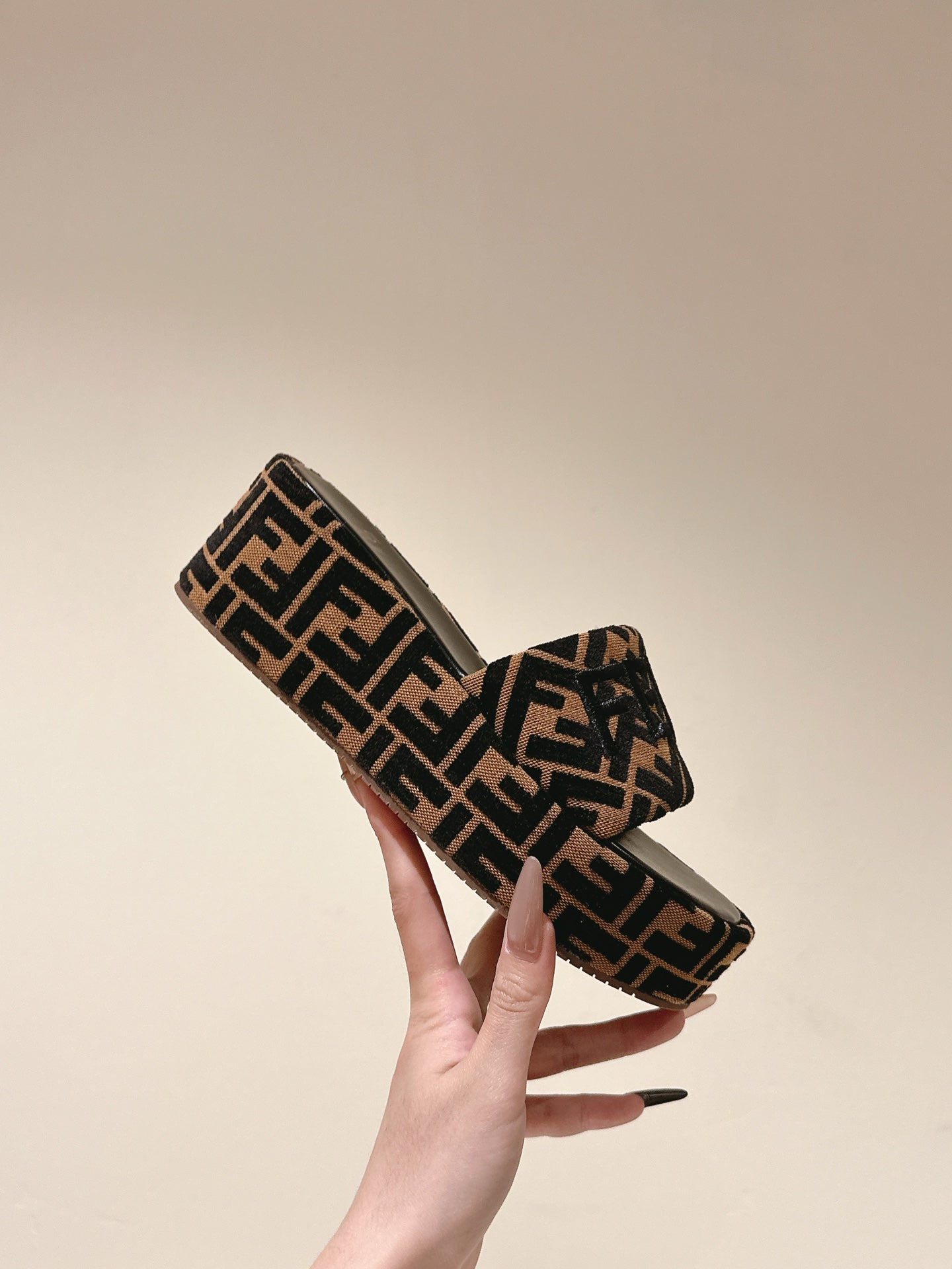 LuxluxHouse Best Quality Fendi Women Shoes