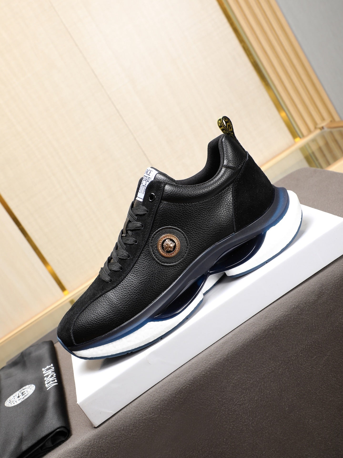 LuxluxHouse Best Quality Shoes Versace