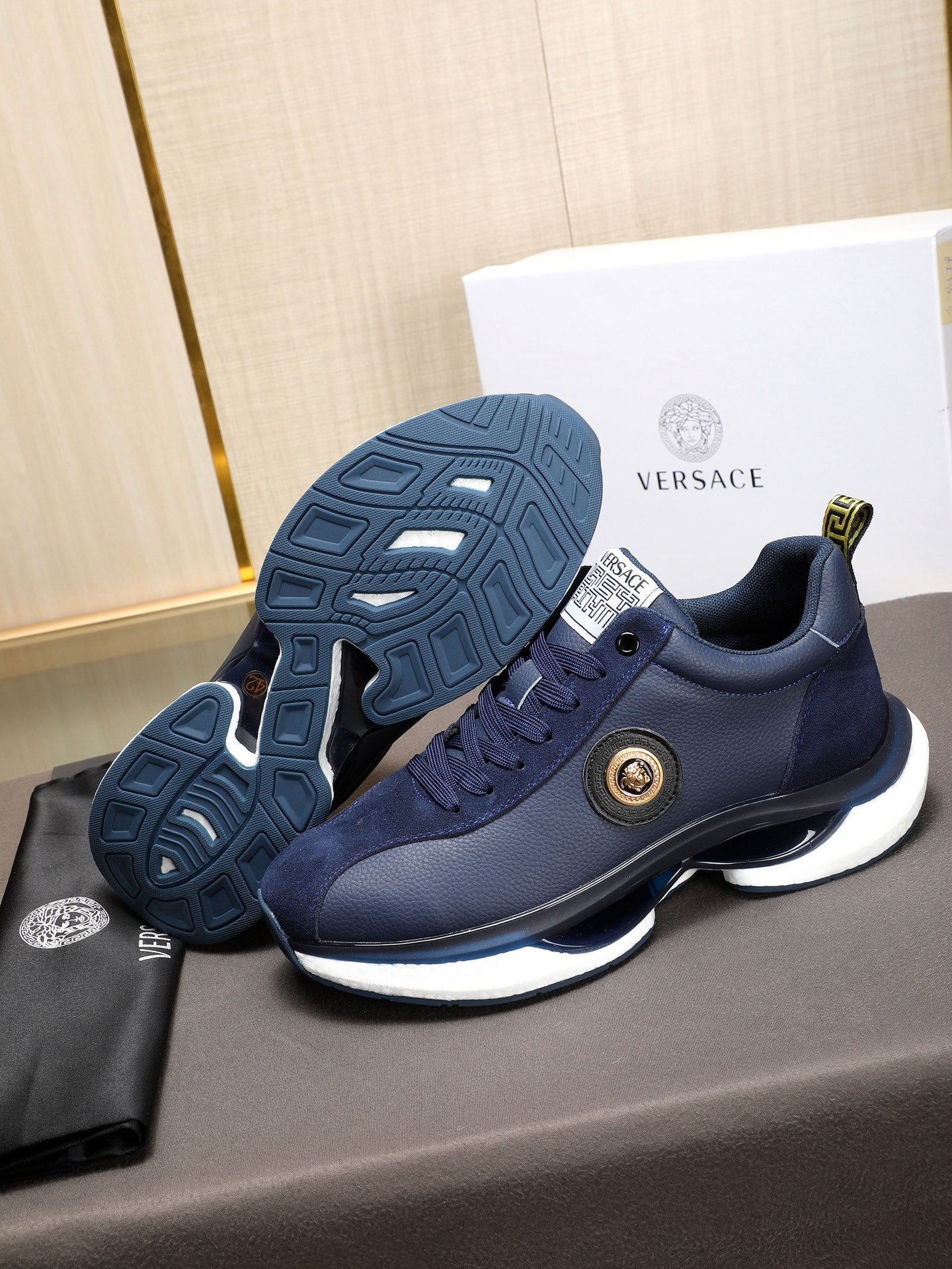 LuxluxHouse Best Quality Shoes Versace