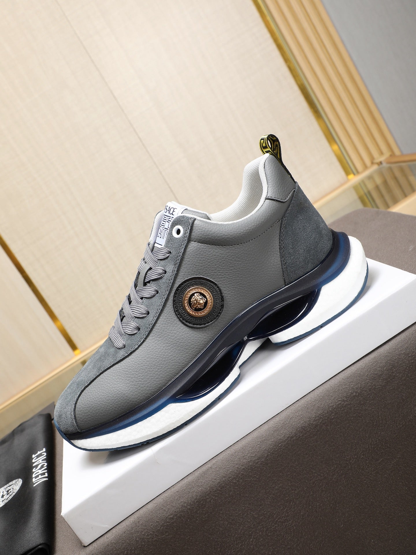 LuxluxHouse Best Quality Shoes Versace
