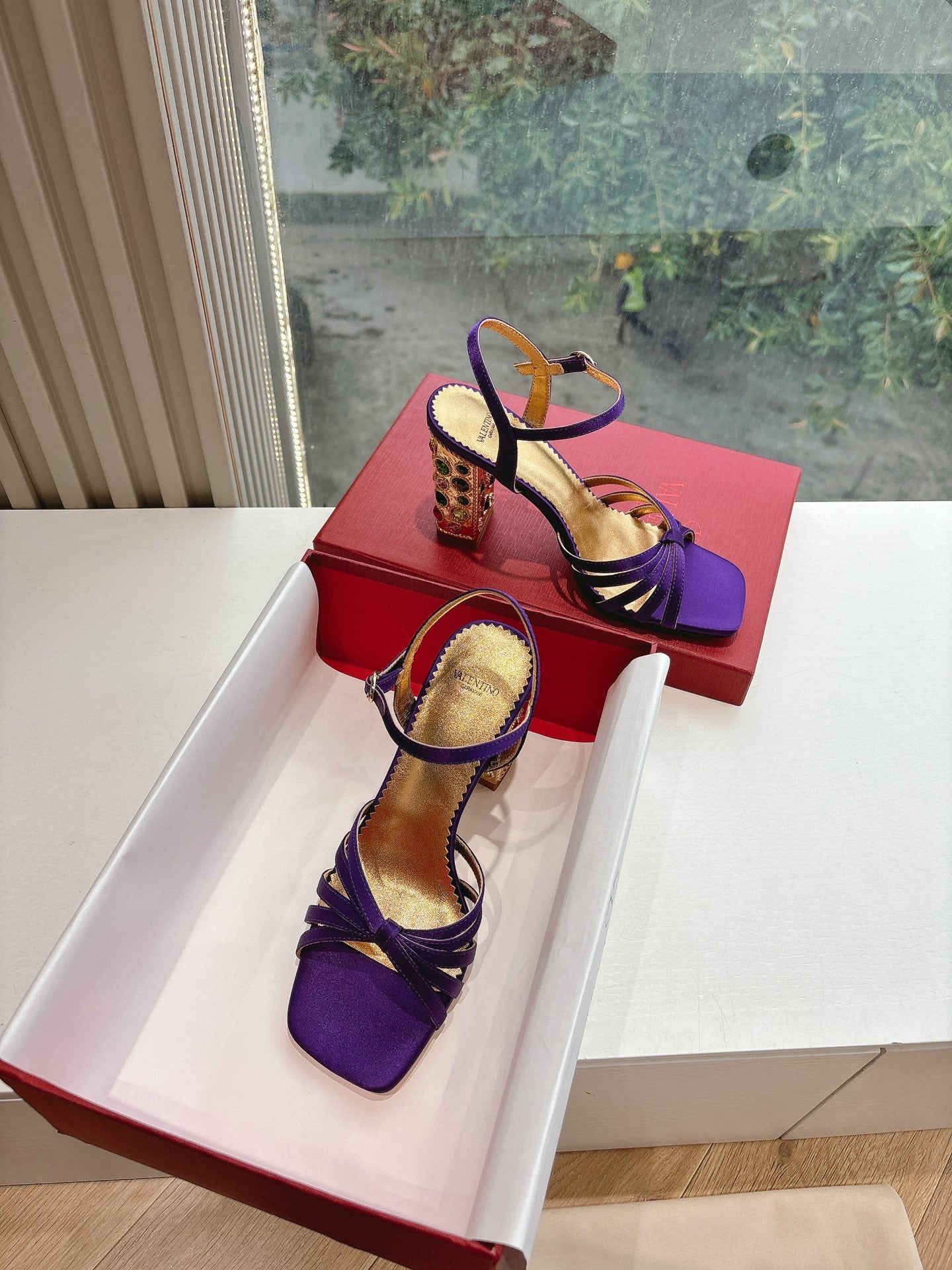 LuxluxHouse Best Quality Valentino Women Shoes