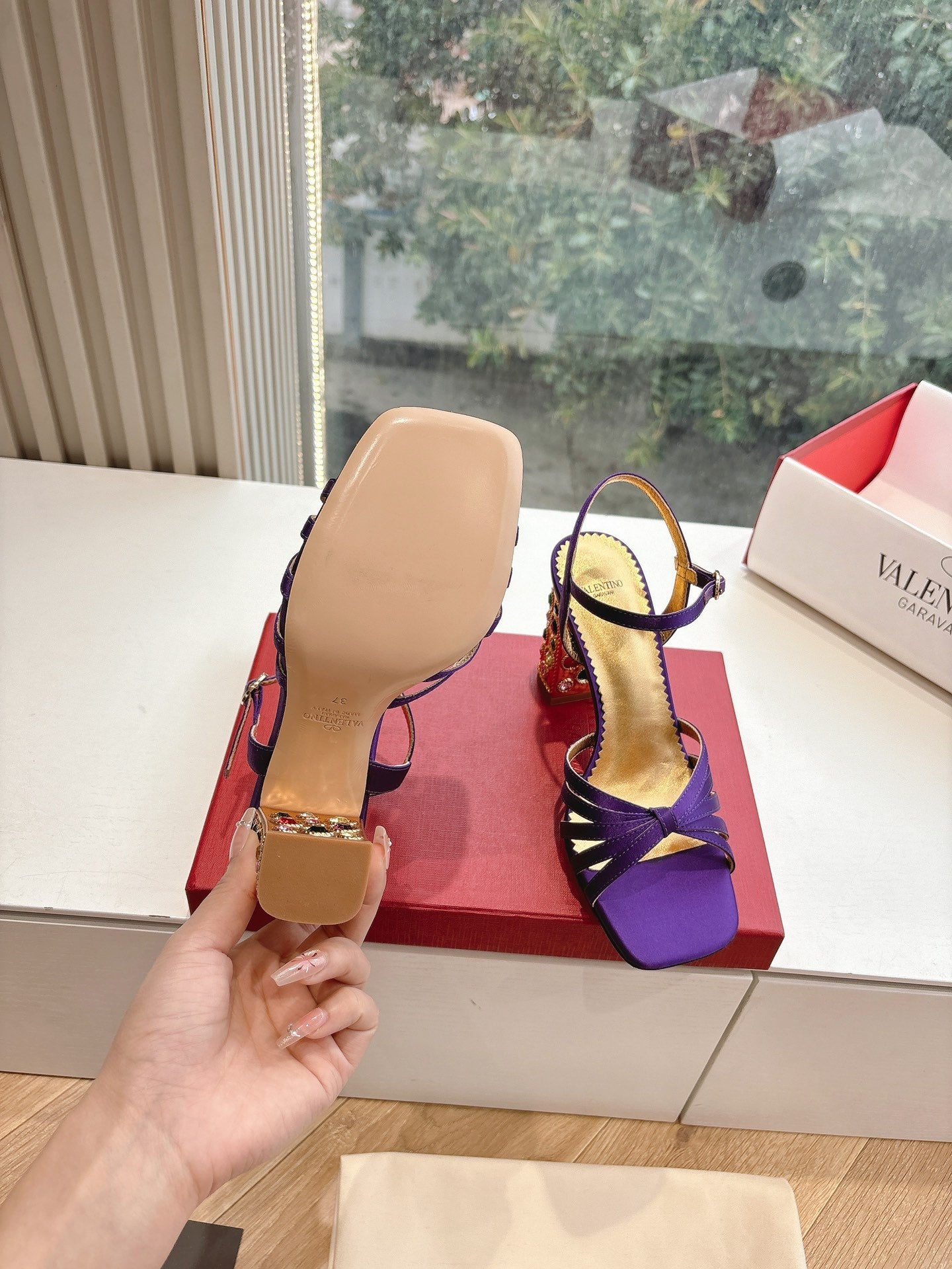 LuxluxHouse Best Quality Valentino Women Shoes