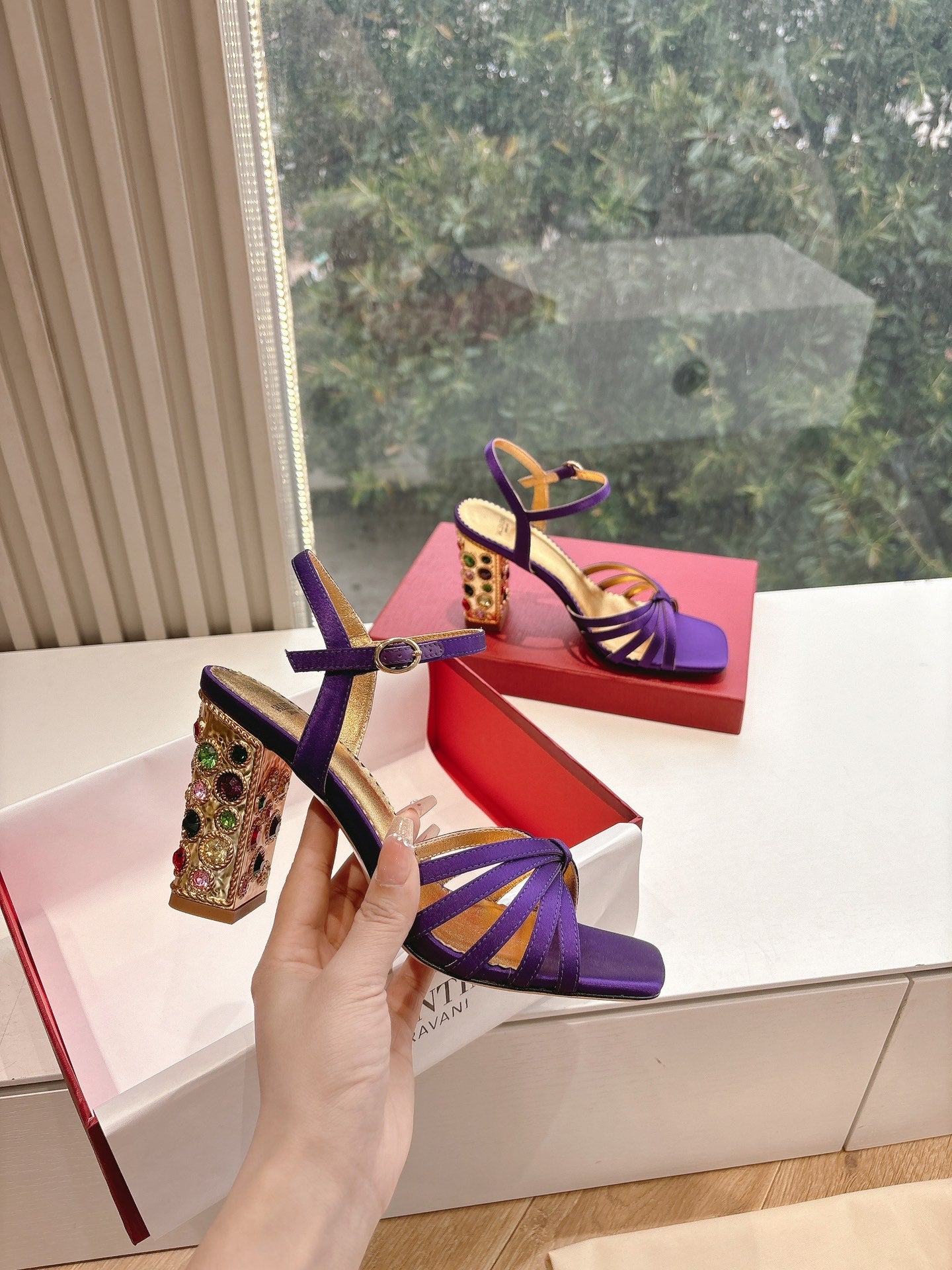 LuxluxHouse Best Quality Valentino Women Shoes