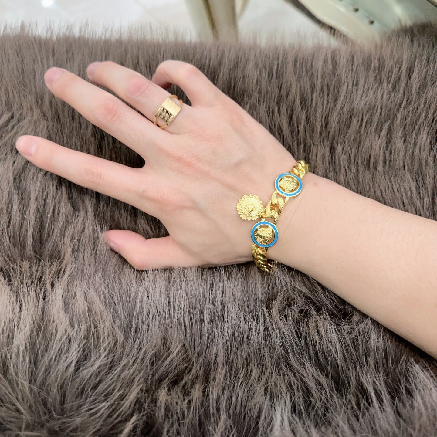 LuxluxHouse Best Quality Accessories Ring Ring Van Cleef & Arpels Necklace Ring Louis Vuitton