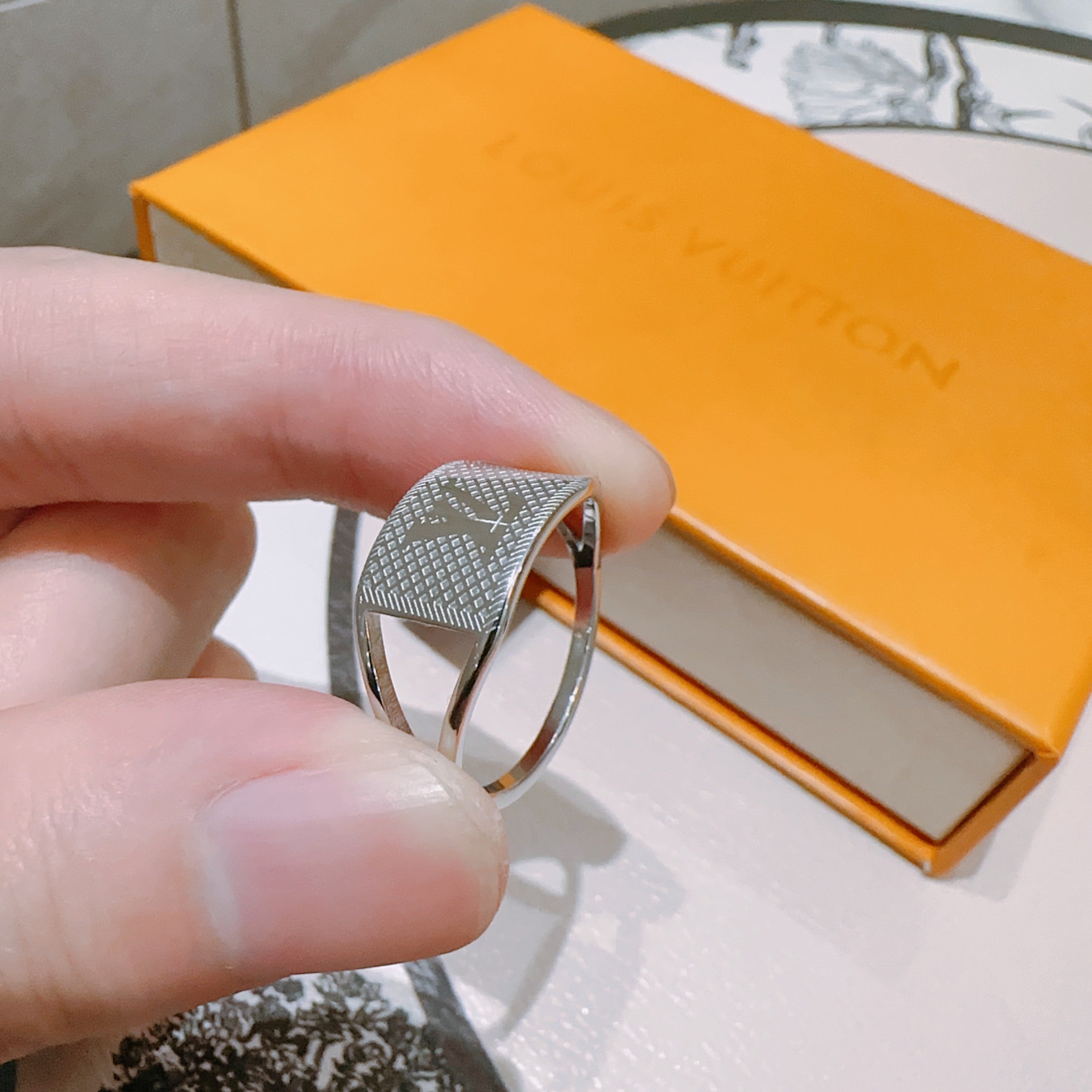 LuxluxHouse Best Quality Accessories Ring Ring Van Cleef & Arpels Necklace Ring Louis Vuitton