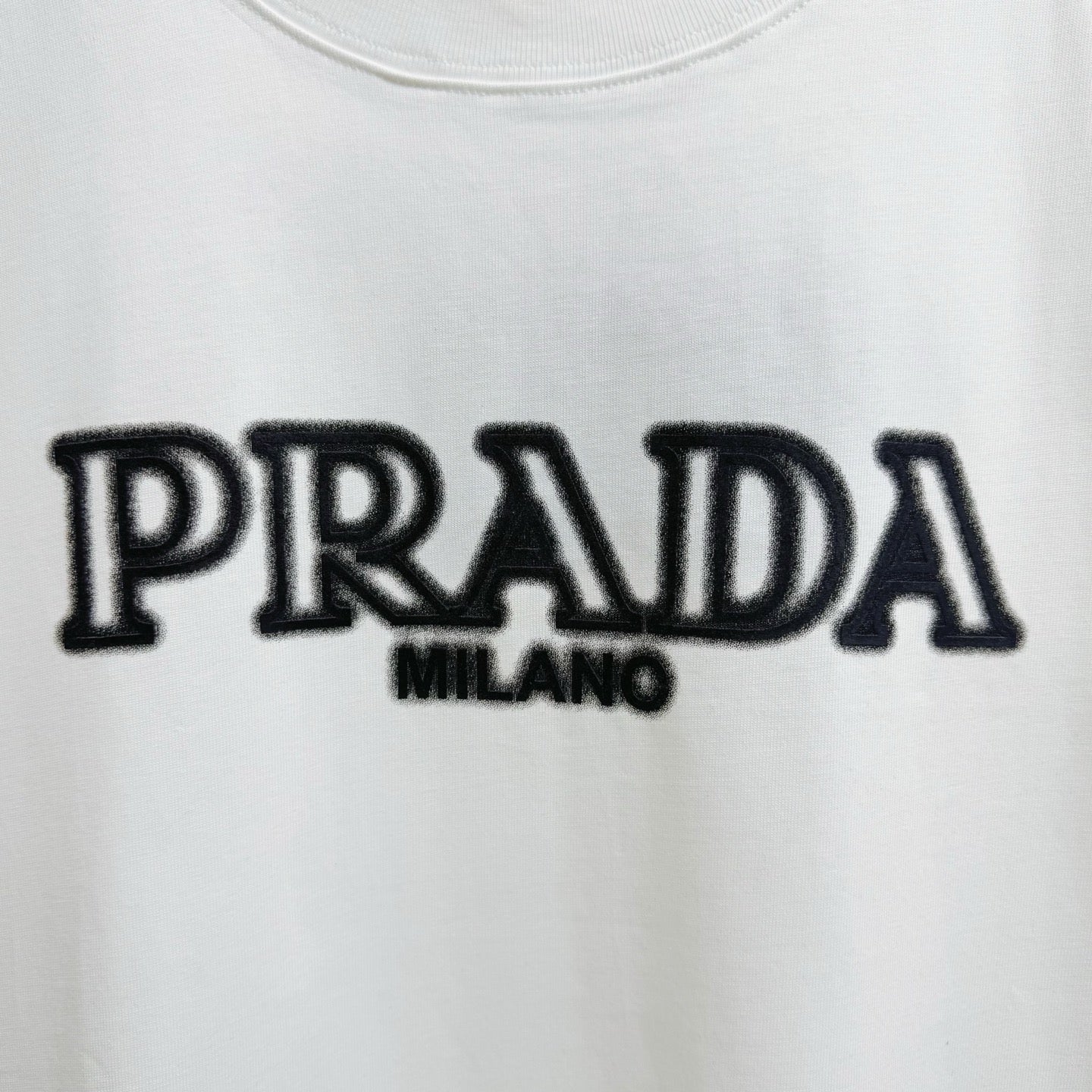 LuxluxHouse Best Quality Clothes T-shirt Prada