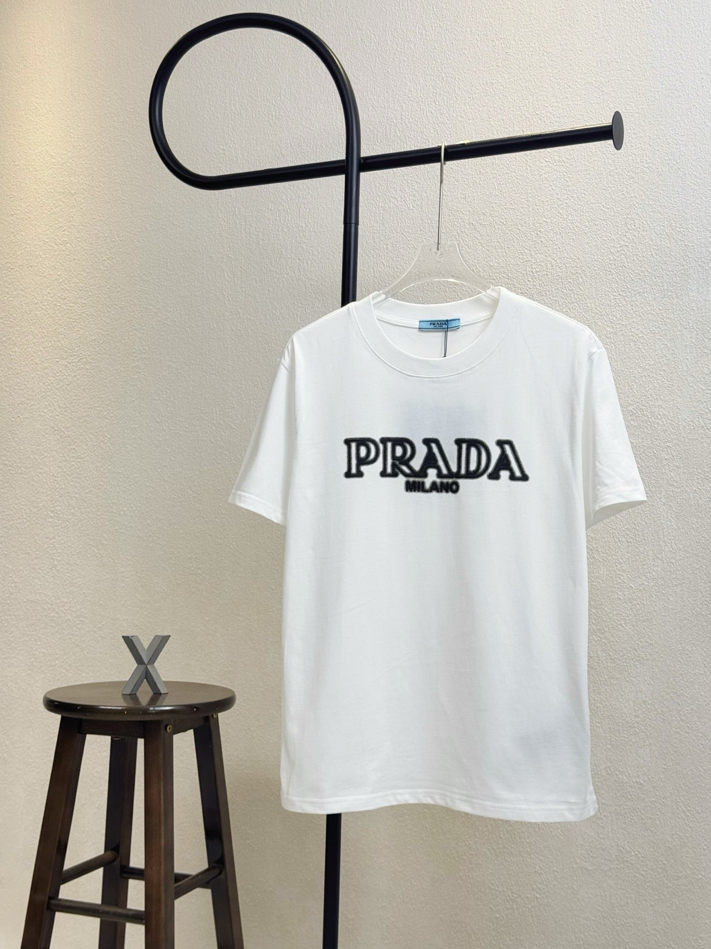 LuxluxHouse Best Quality Clothes T-shirt Prada