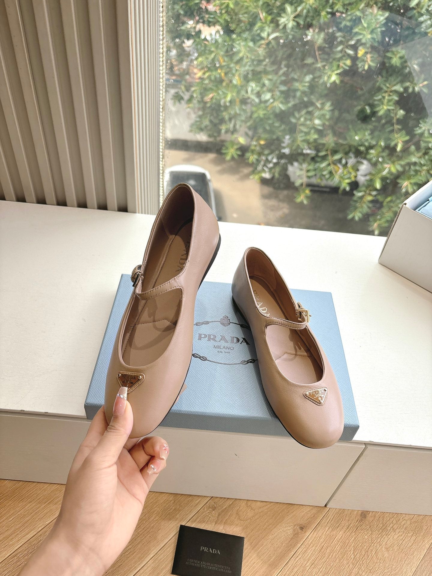 LuxluxHouse Best Quality Women Shoes Prada