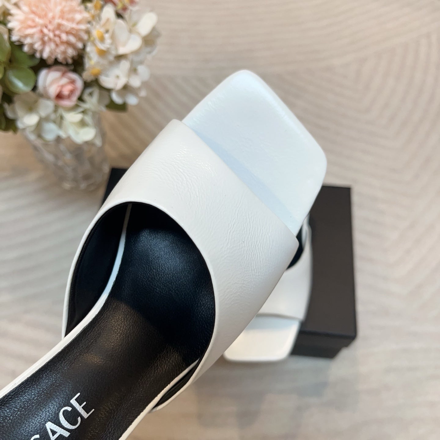 LuxluxHouse Best Quality Versace Women Shoes