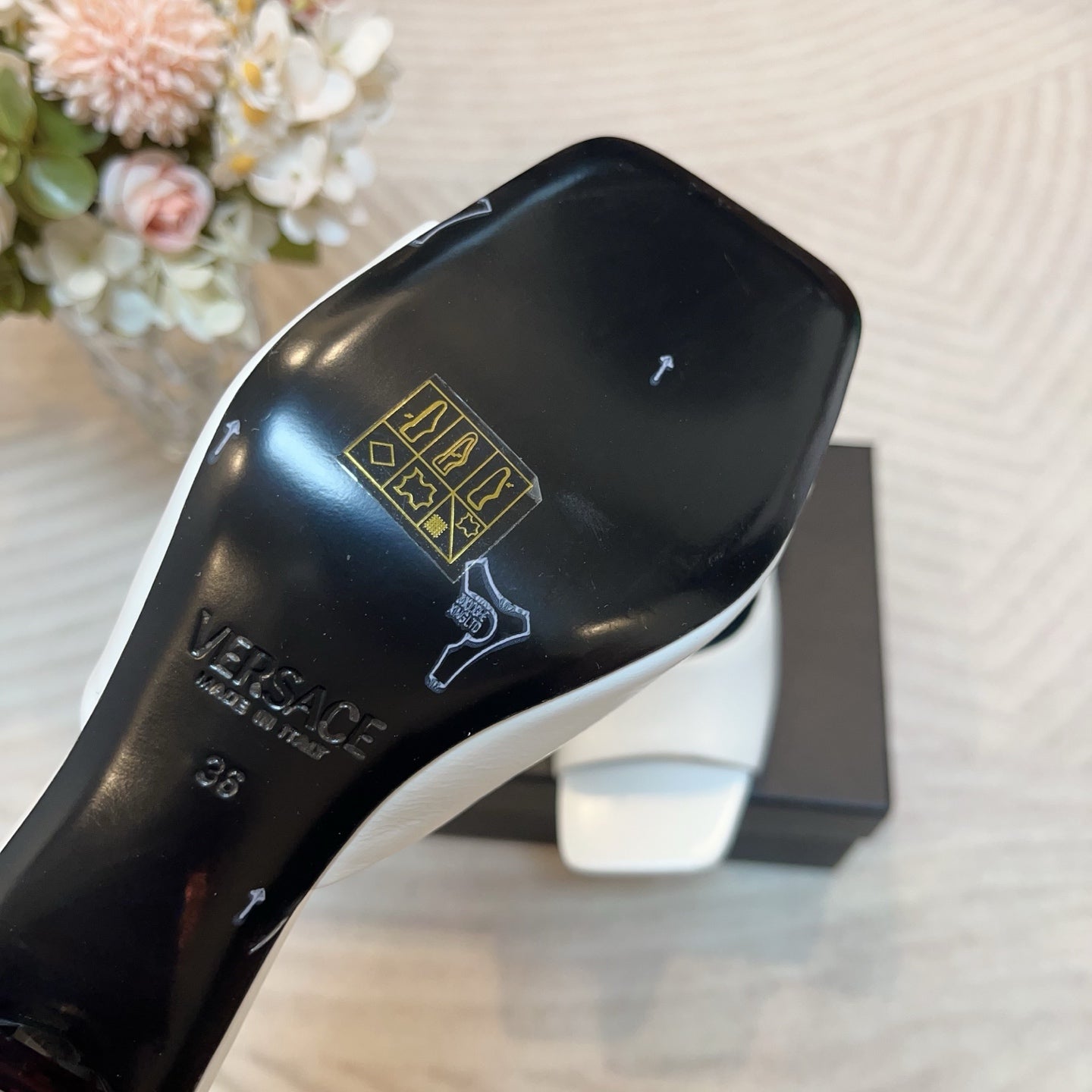 LuxluxHouse Best Quality Versace Women Shoes