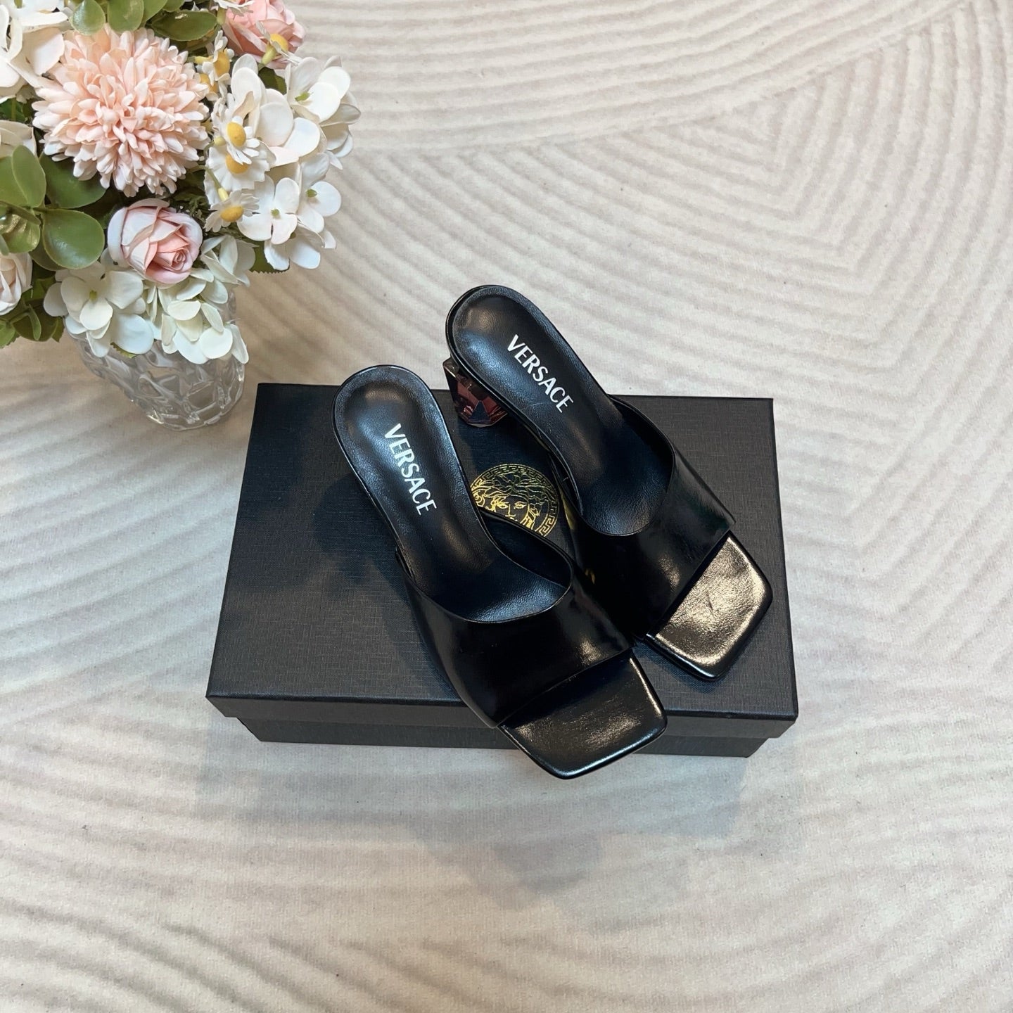 LuxluxHouse Best Quality Versace Women Shoes