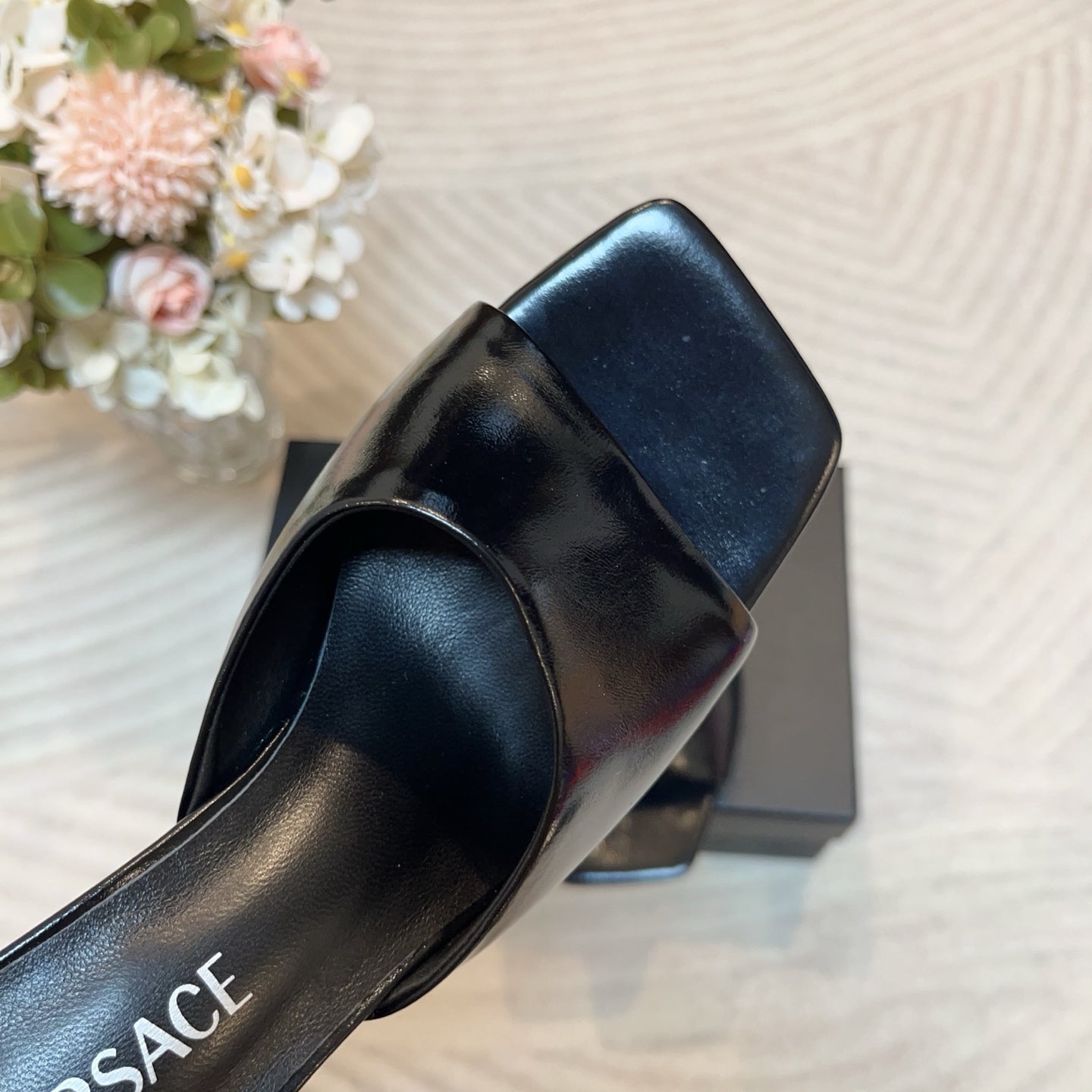 LuxluxHouse Best Quality Versace Women Shoes