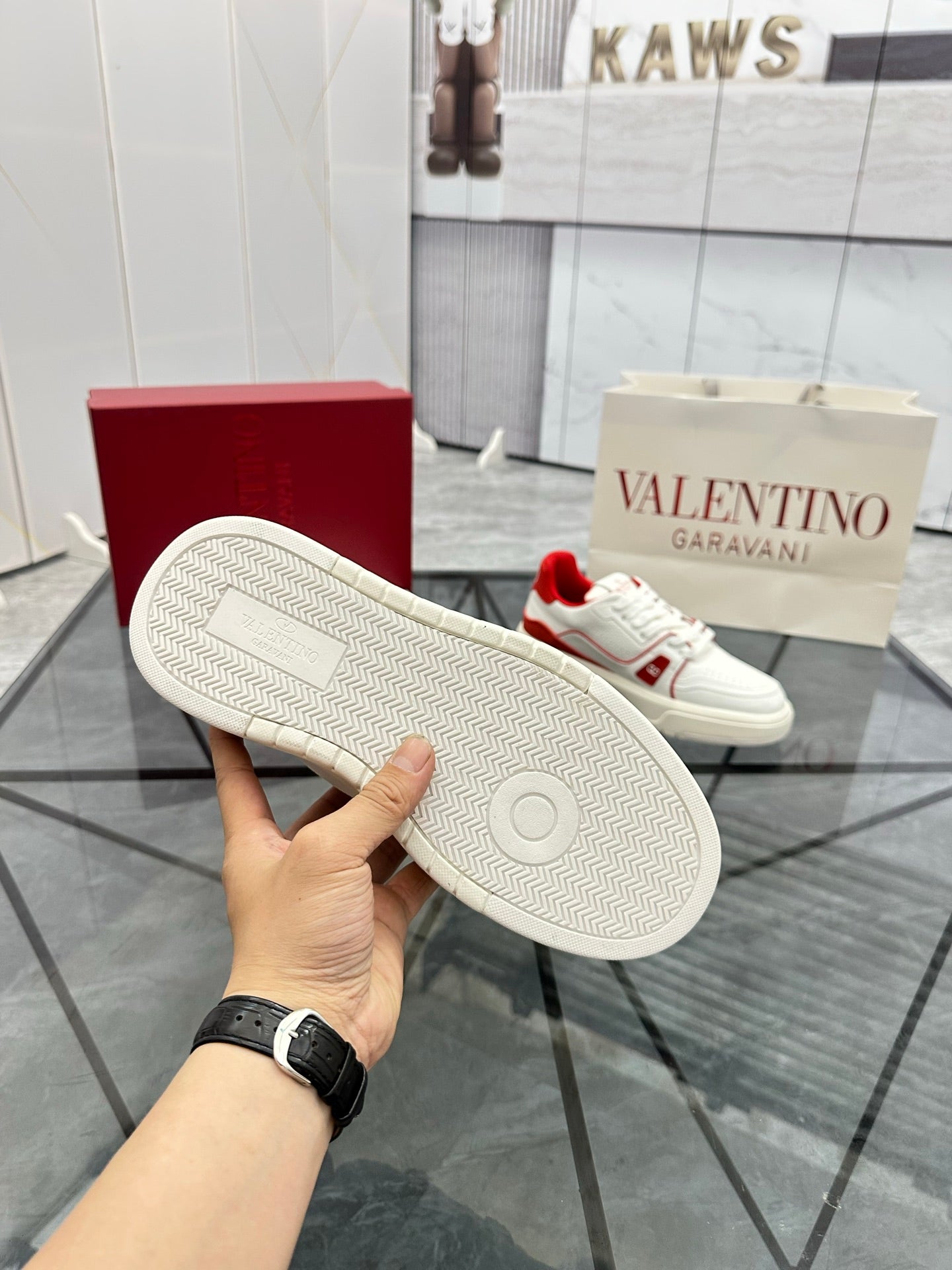 LuxluxHouse Best Quality Shoes Valentino