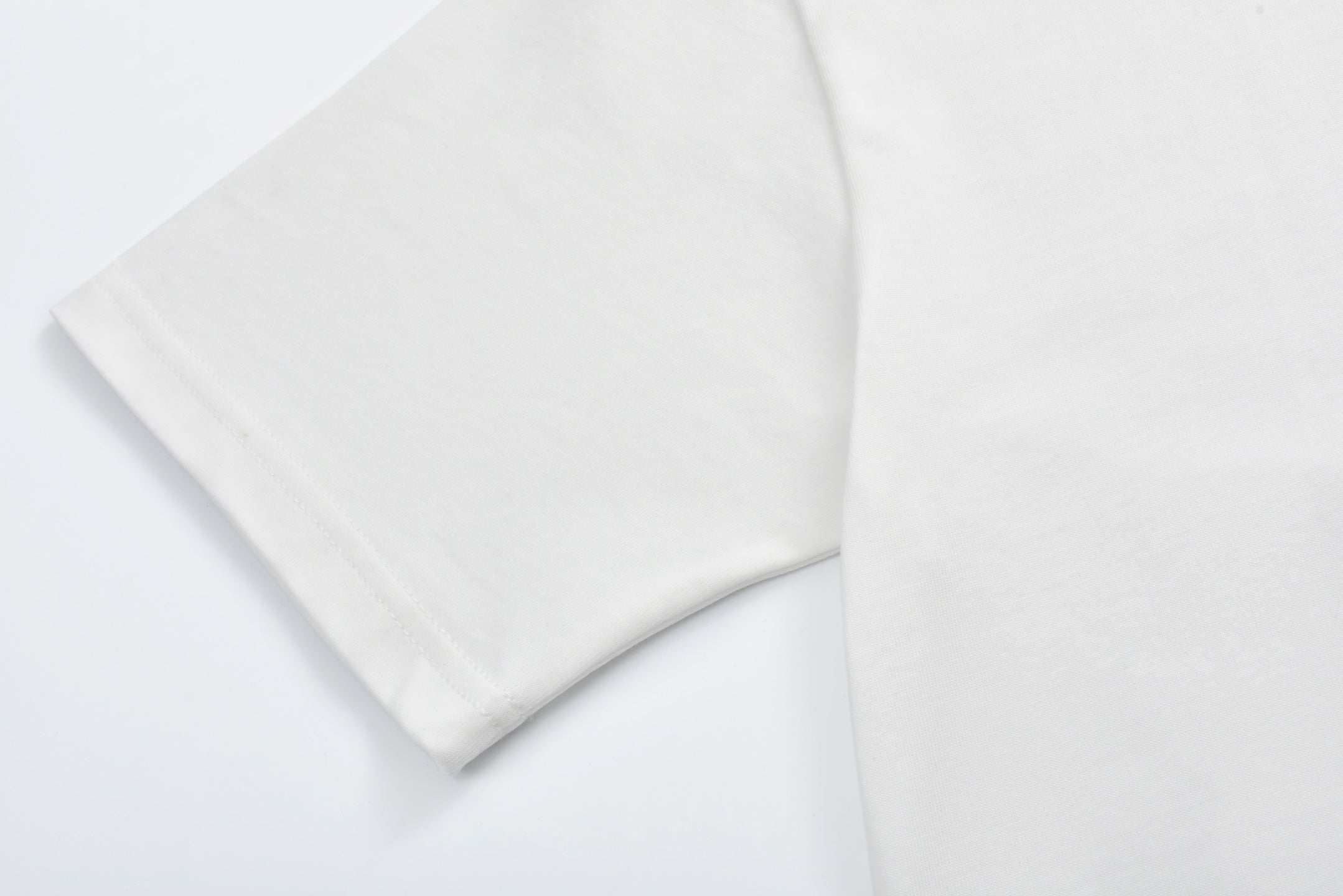 LuxluxHouse Best Quality Clothes Miu Miu T-shirt