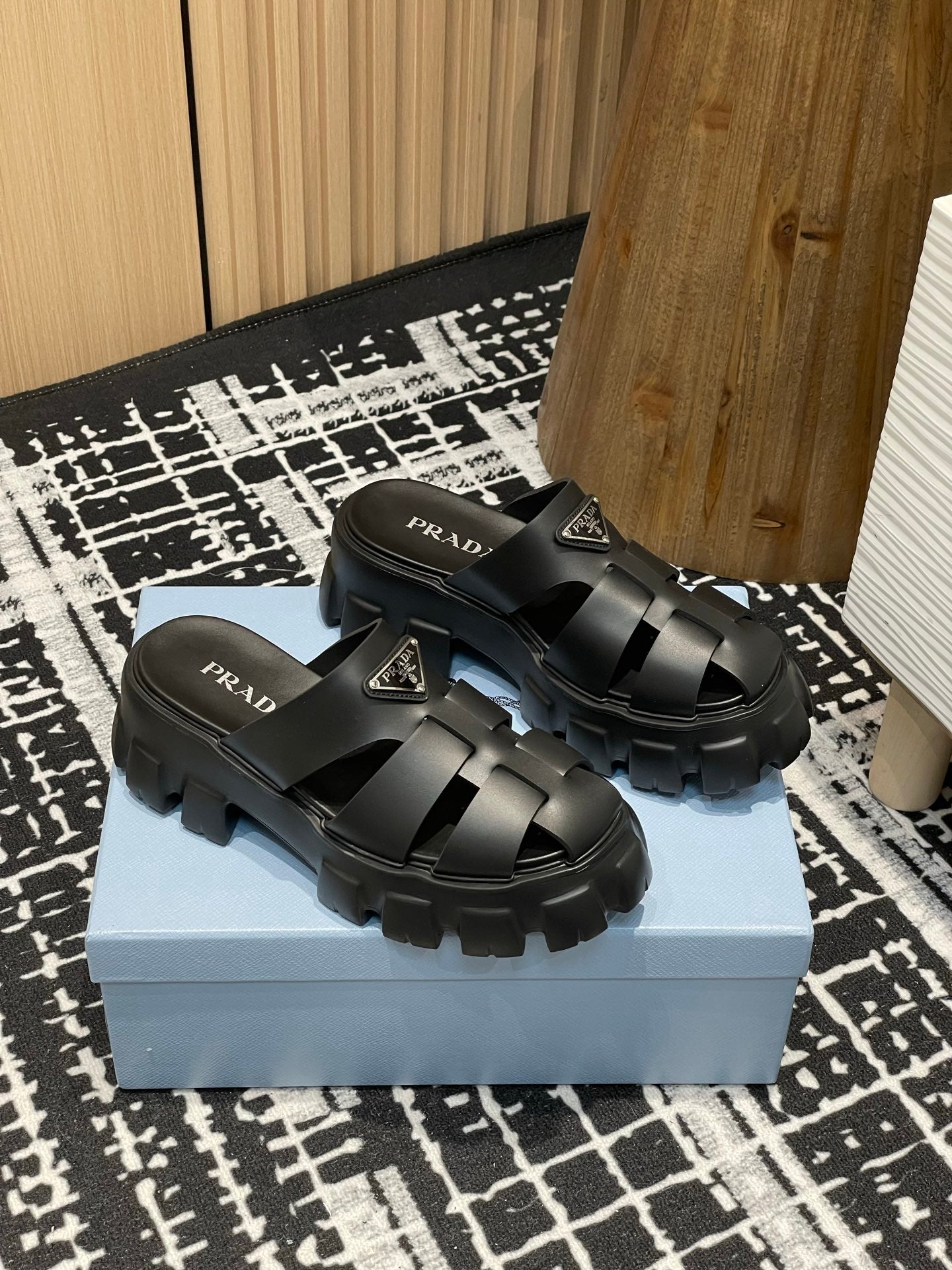LuxluxHouse Best Quality Women Shoes Prada
