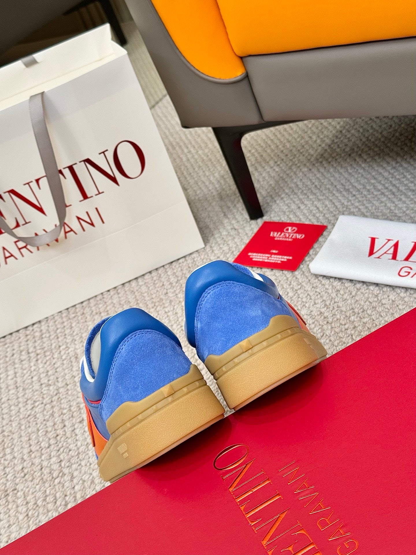 LuxluxHouse Best Quality Shoes Valentino