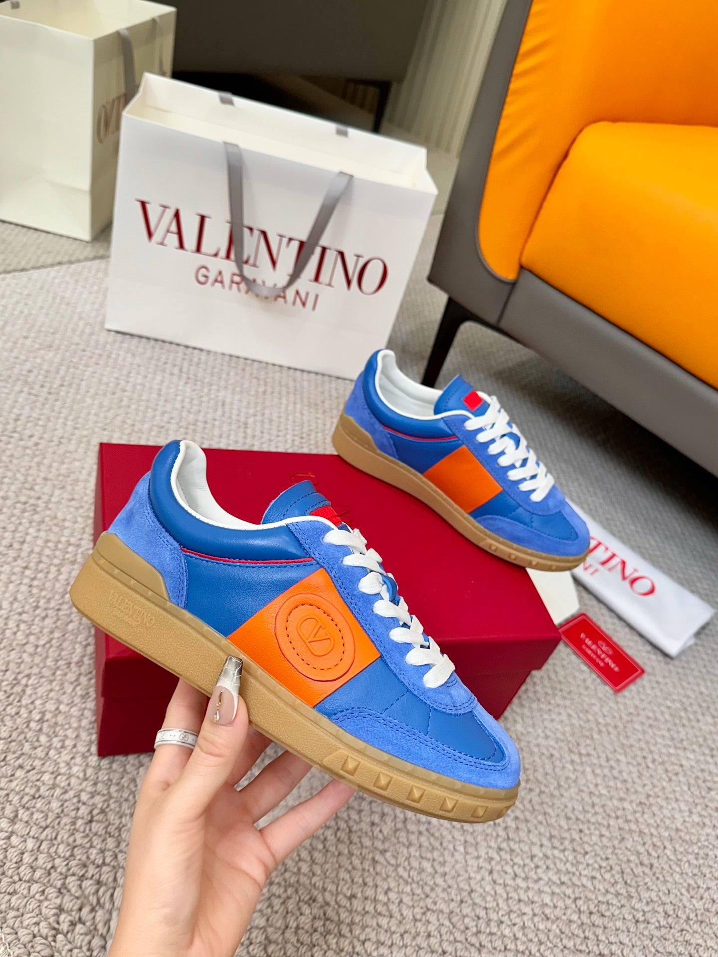 LuxluxHouse Best Quality Shoes Valentino