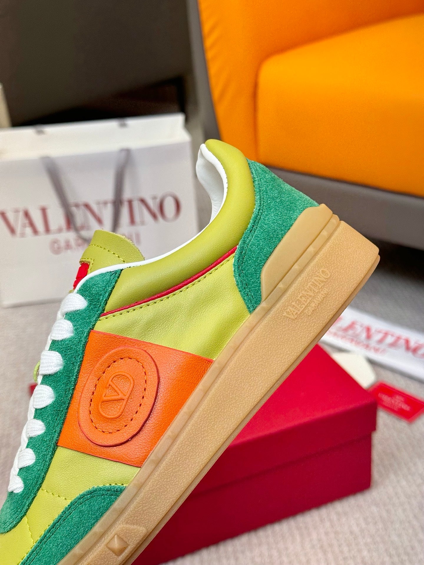 LuxluxHouse Best Quality Shoes Valentino