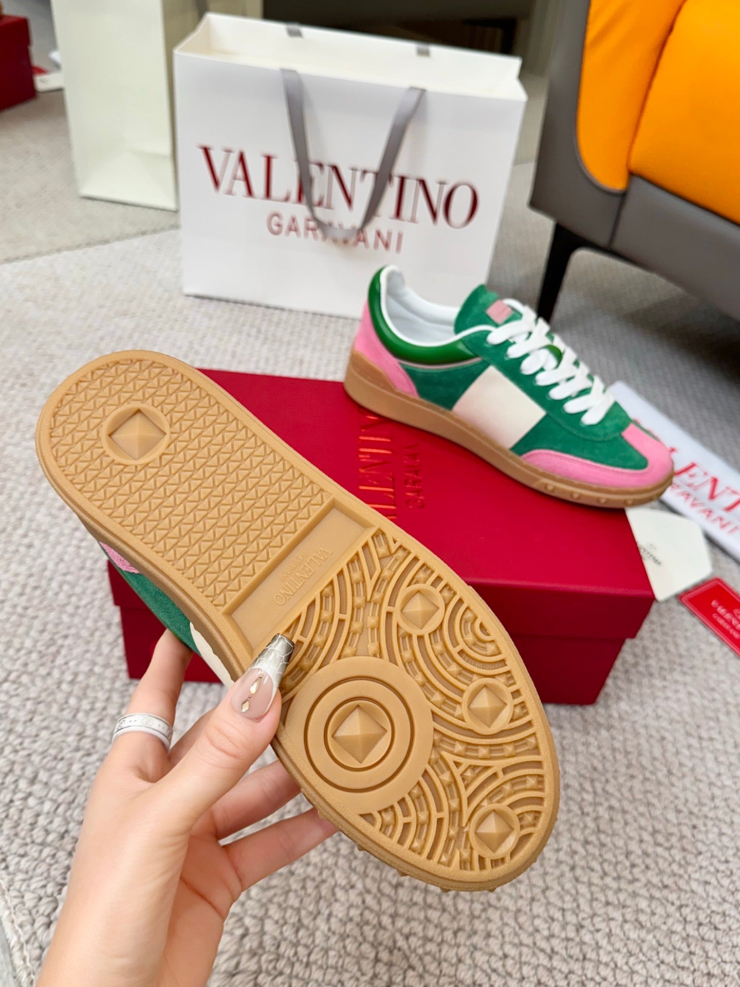 LuxluxHouse Best Quality Shoes Valentino