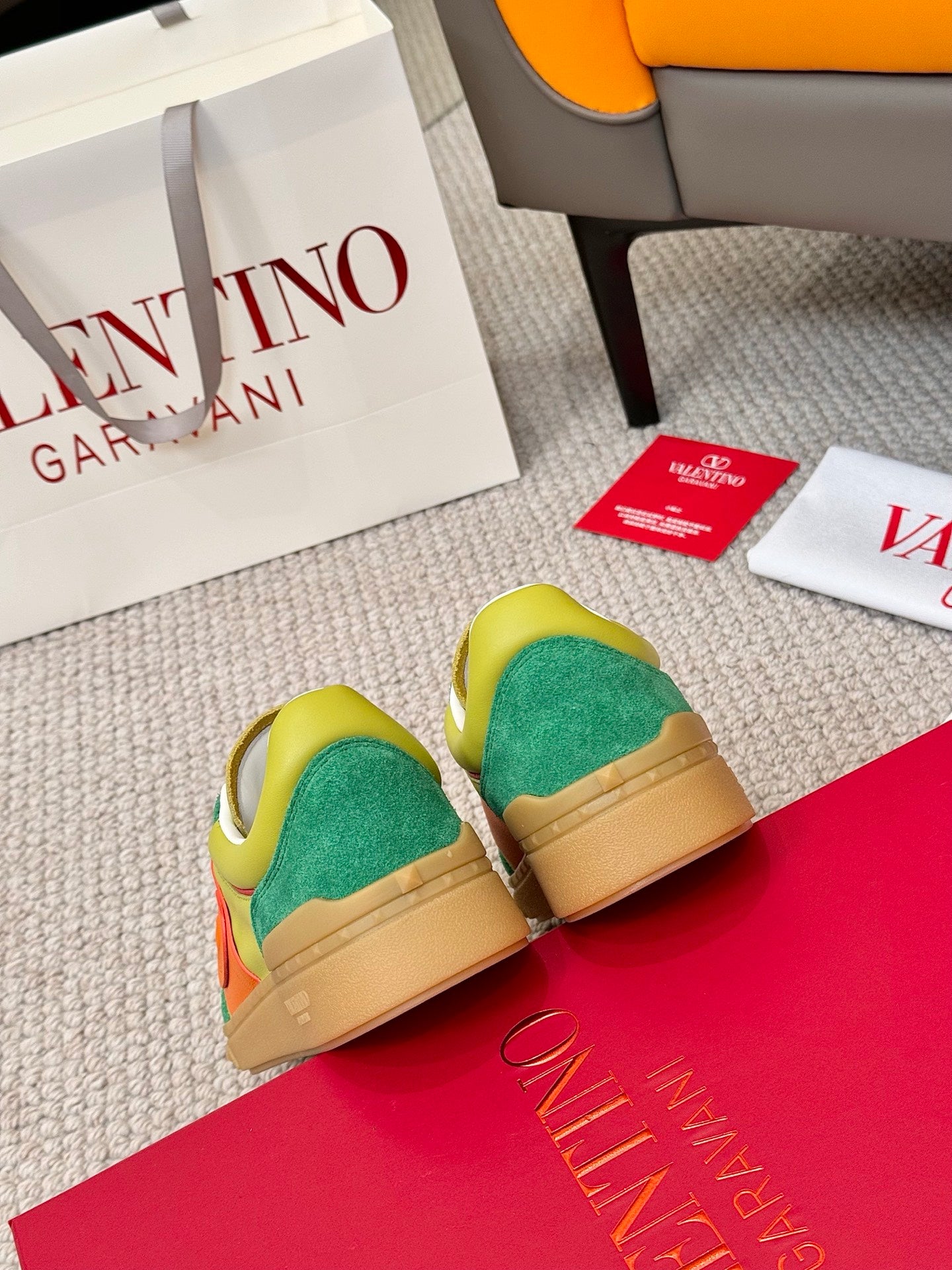 LuxluxHouse Best Quality Shoes Valentino