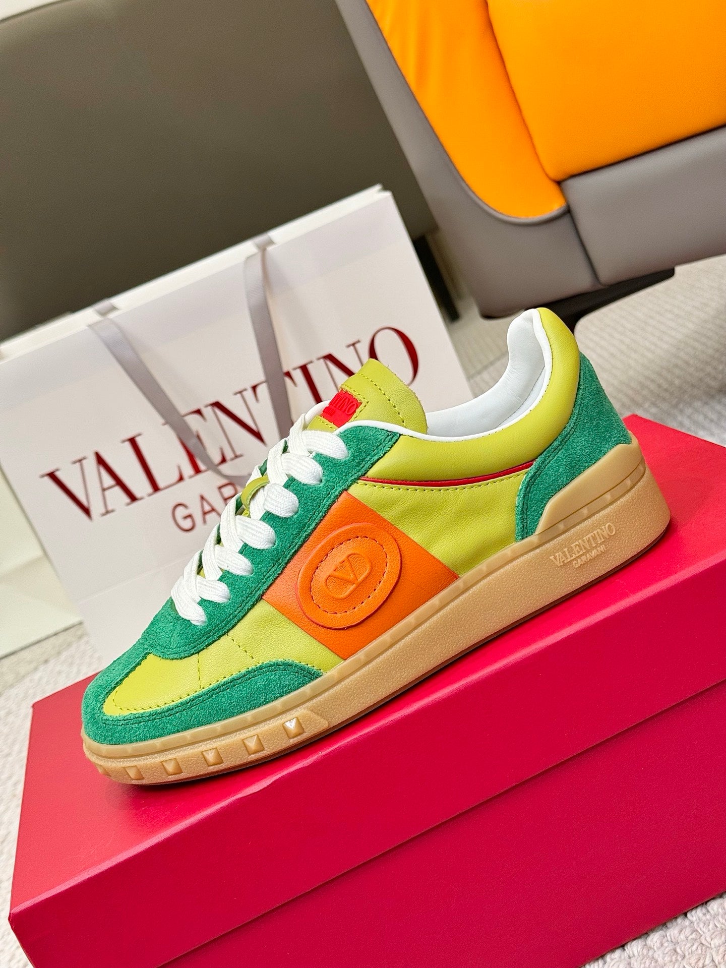 LuxluxHouse Best Quality Shoes Valentino