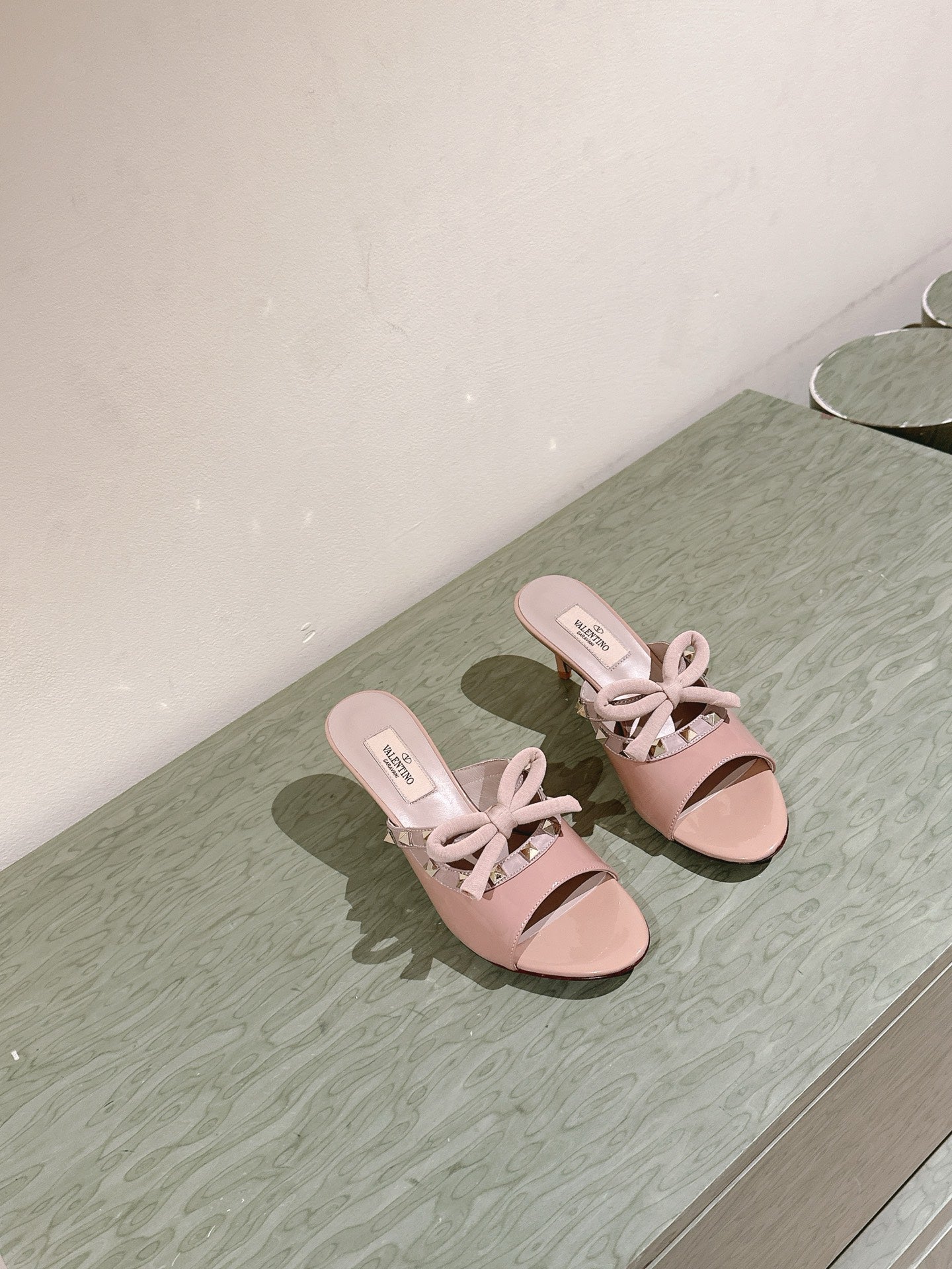 LuxluxHouse Best Quality Valentino Women Shoes