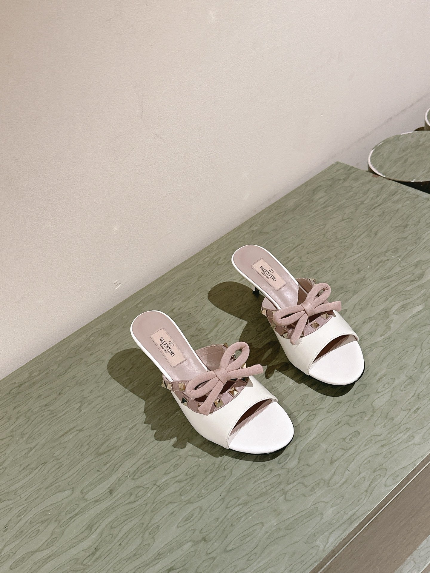 LuxluxHouse Best Quality Valentino Women Shoes