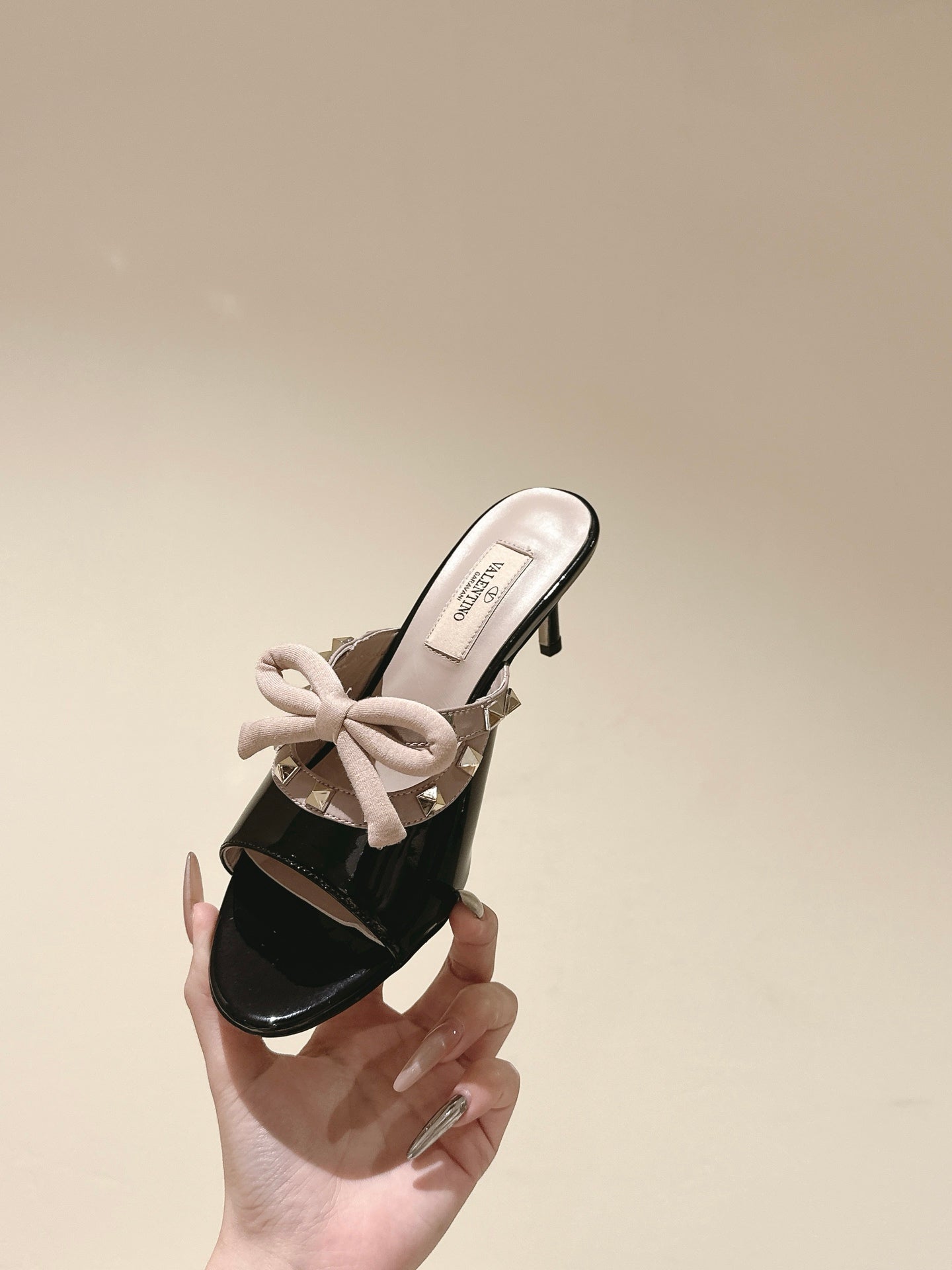 LuxluxHouse Best Quality Valentino Women Shoes