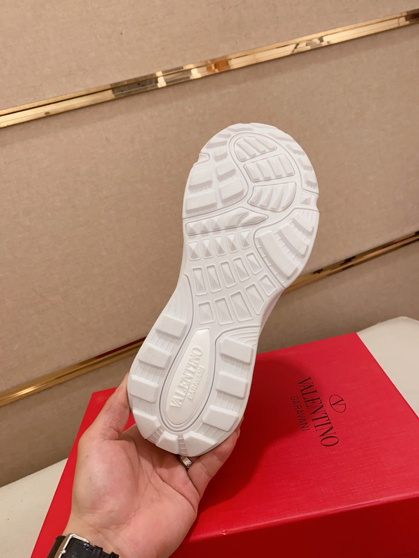 LuxluxHouse Best Quality Shoes Valentino