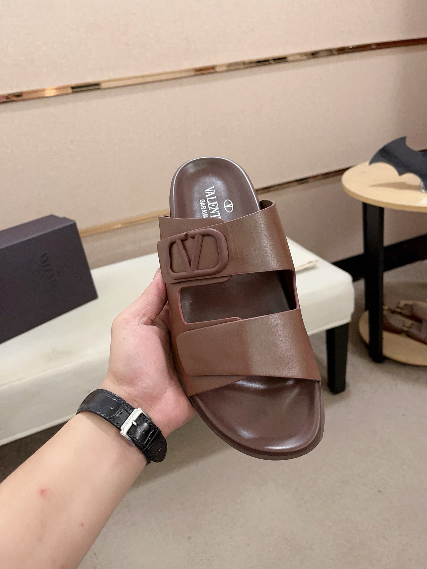 LuxluxHouse Best Quality Sandals Valentino