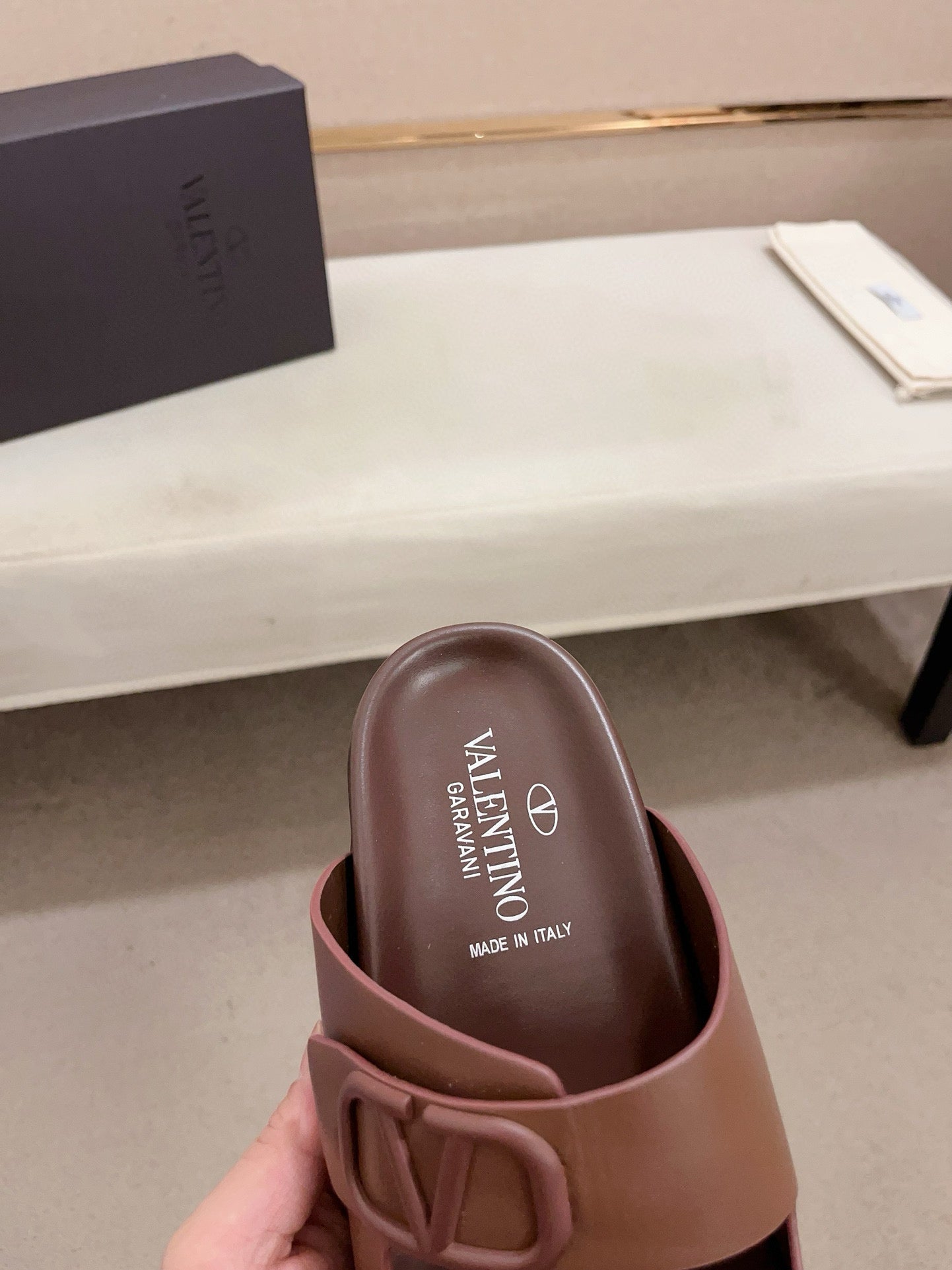 LuxluxHouse Best Quality Sandals Valentino