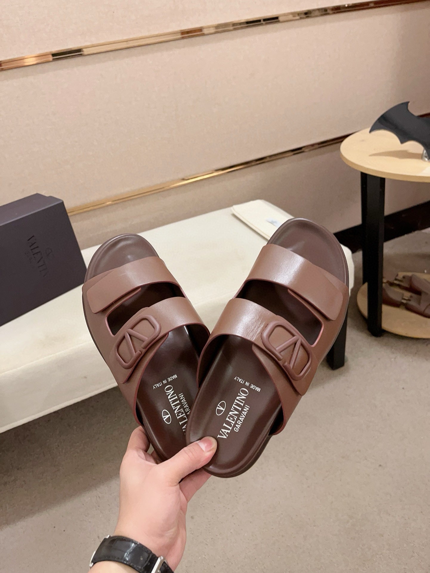 LuxluxHouse Best Quality Sandals Valentino