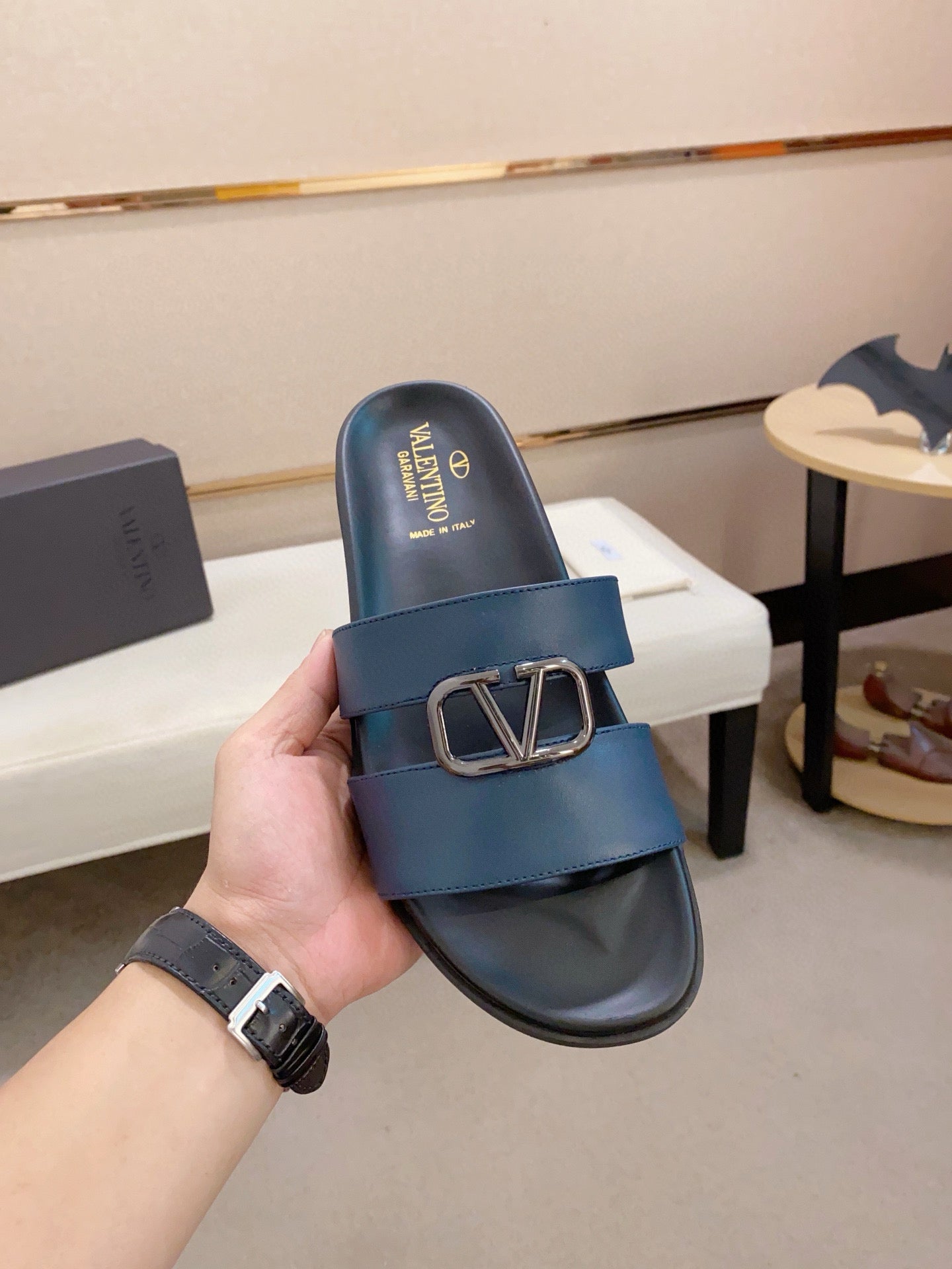 LuxluxHouse Best Quality Sandals Valentino