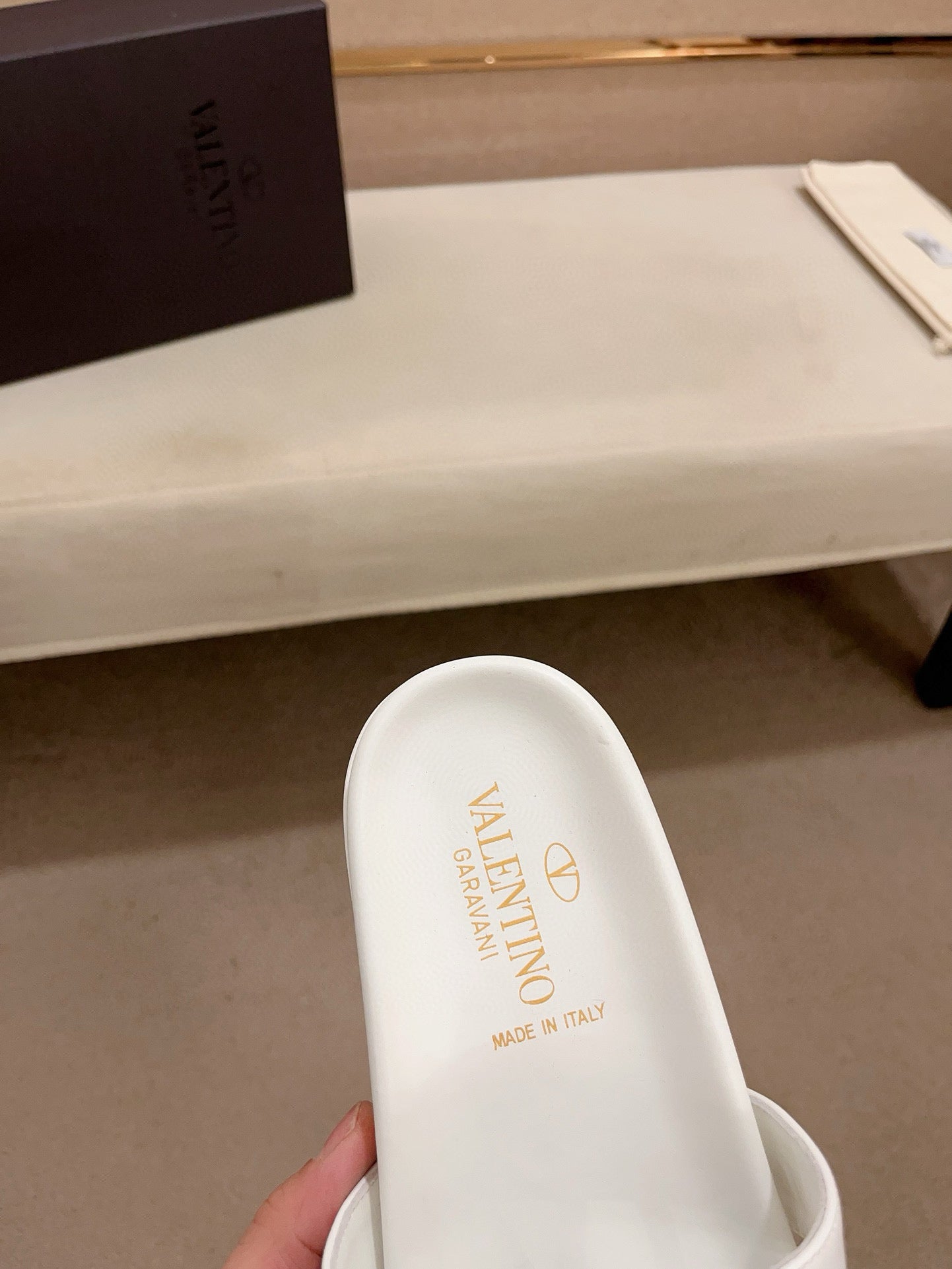 LuxluxHouse Best Quality Sandals Valentino