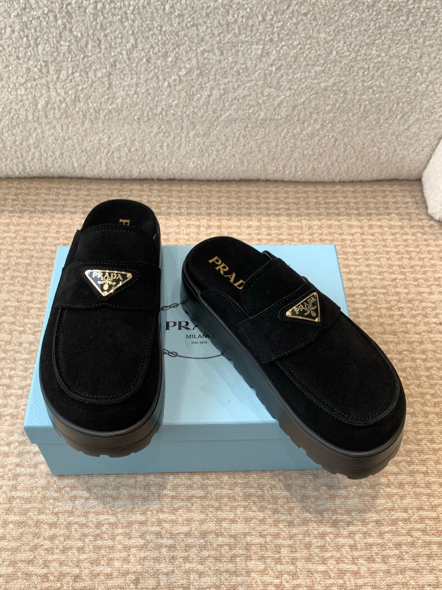 LuxluxHouse Best Quality Women Shoes Prada
