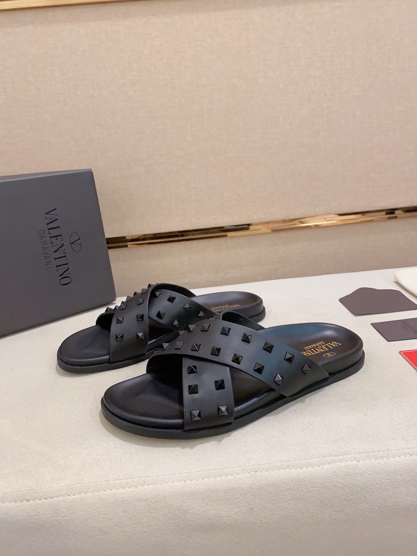 LuxluxHouse Best Quality Sandals Valentino