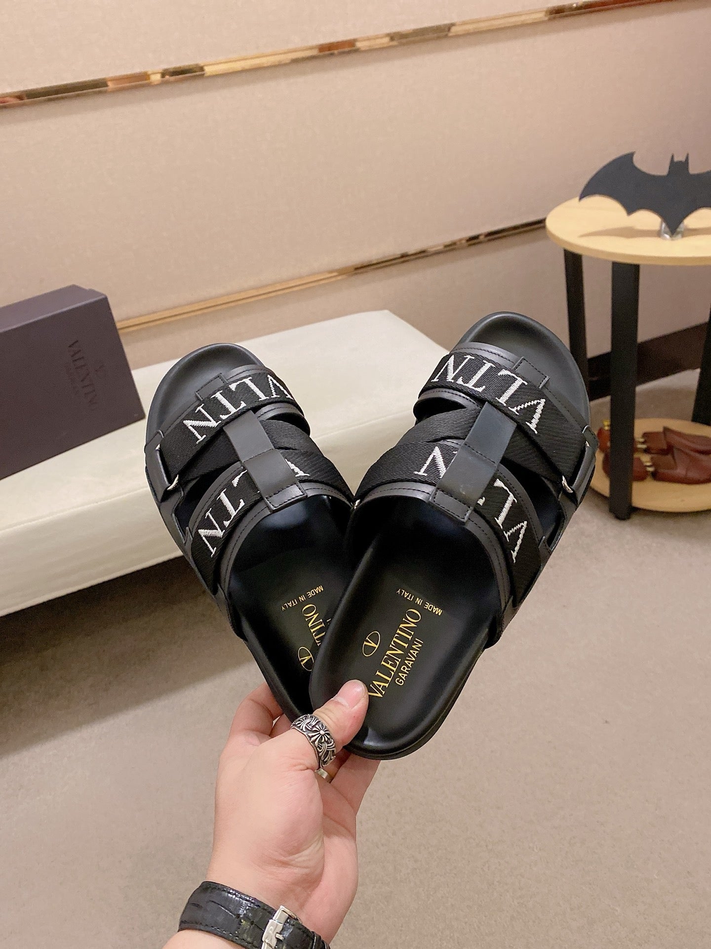 LuxluxHouse Best Quality Sandals Valentino