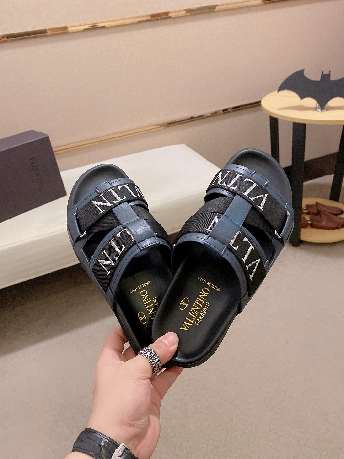 LuxluxHouse Best Quality Sandals Valentino