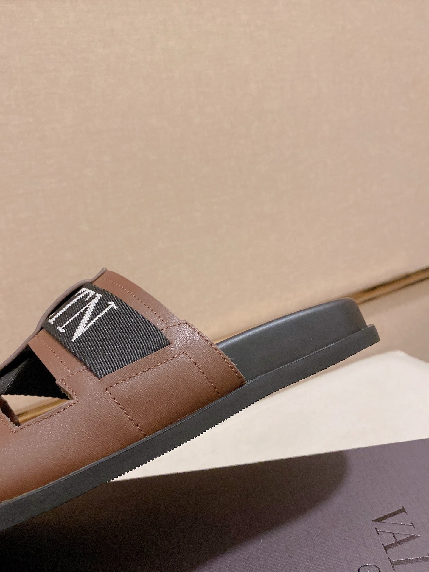 LuxluxHouse Best Quality Sandals Valentino