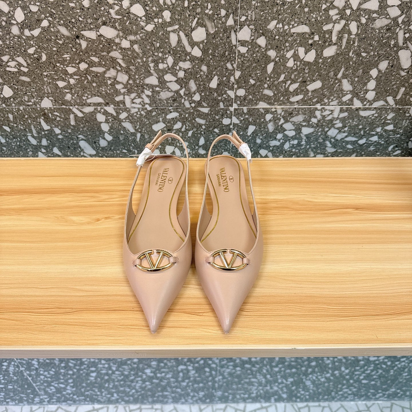LuxluxHouse Best Quality Valentino Women Shoes