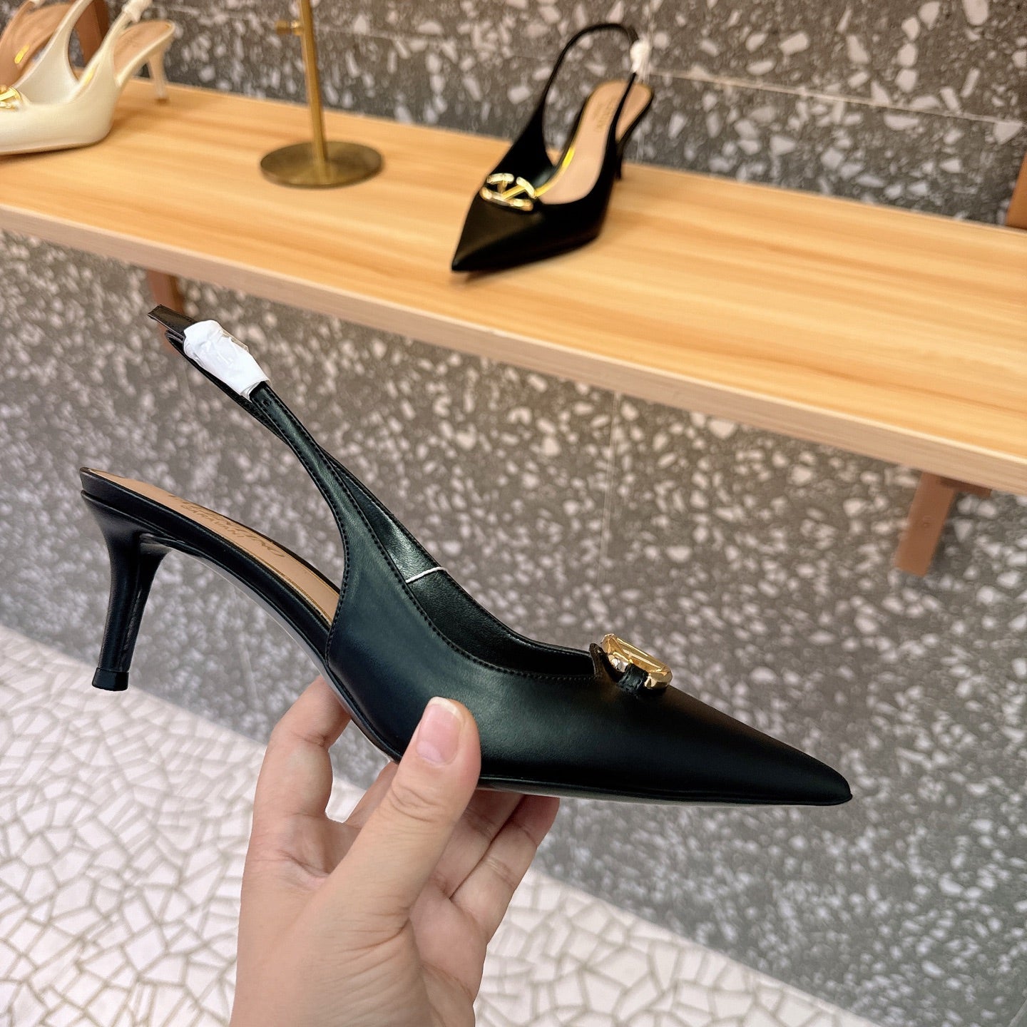LuxluxHouse Best Quality Valentino Women Shoes