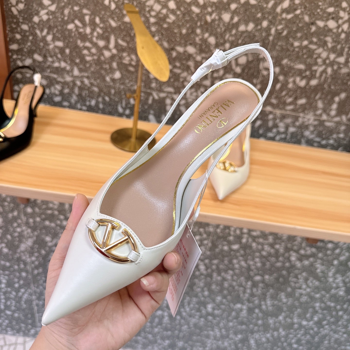 LuxluxHouse Best Quality Valentino Women Shoes