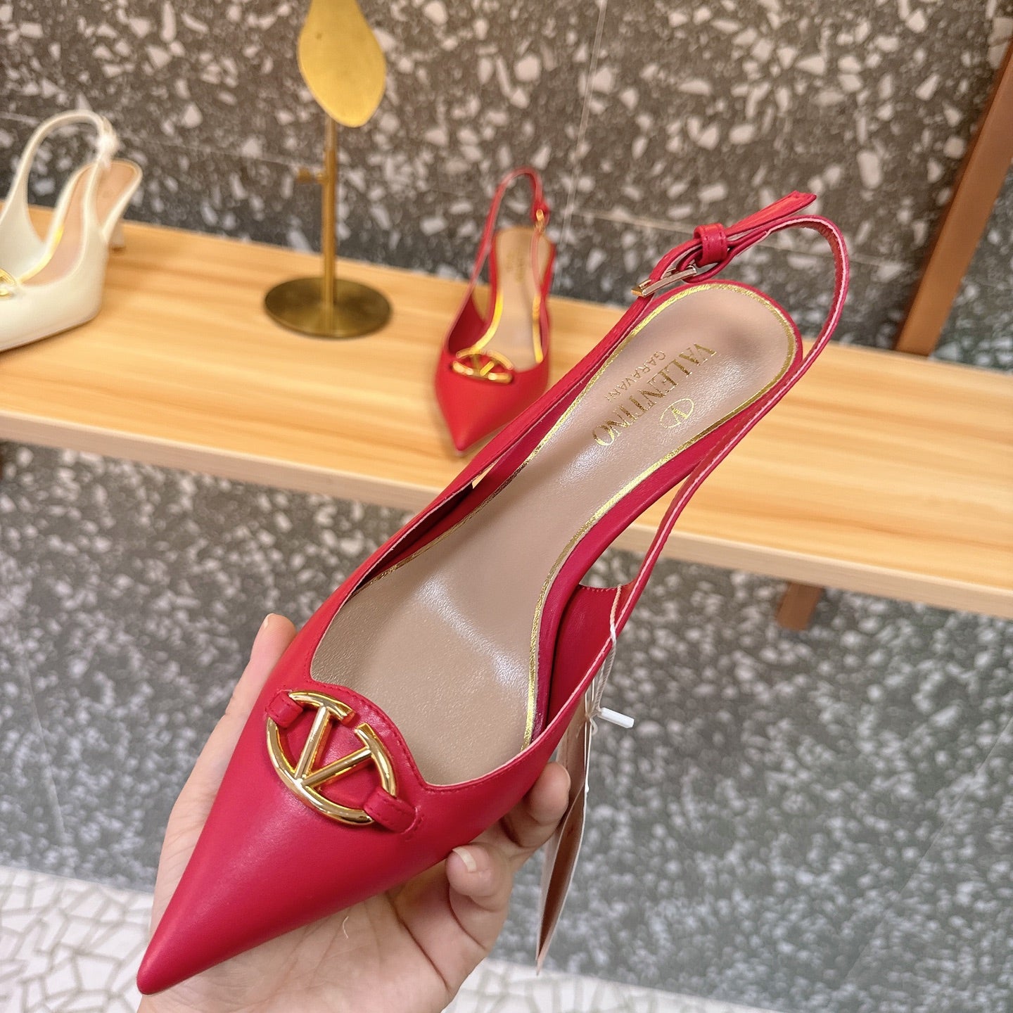 LuxluxHouse Best Quality Valentino Women Shoes