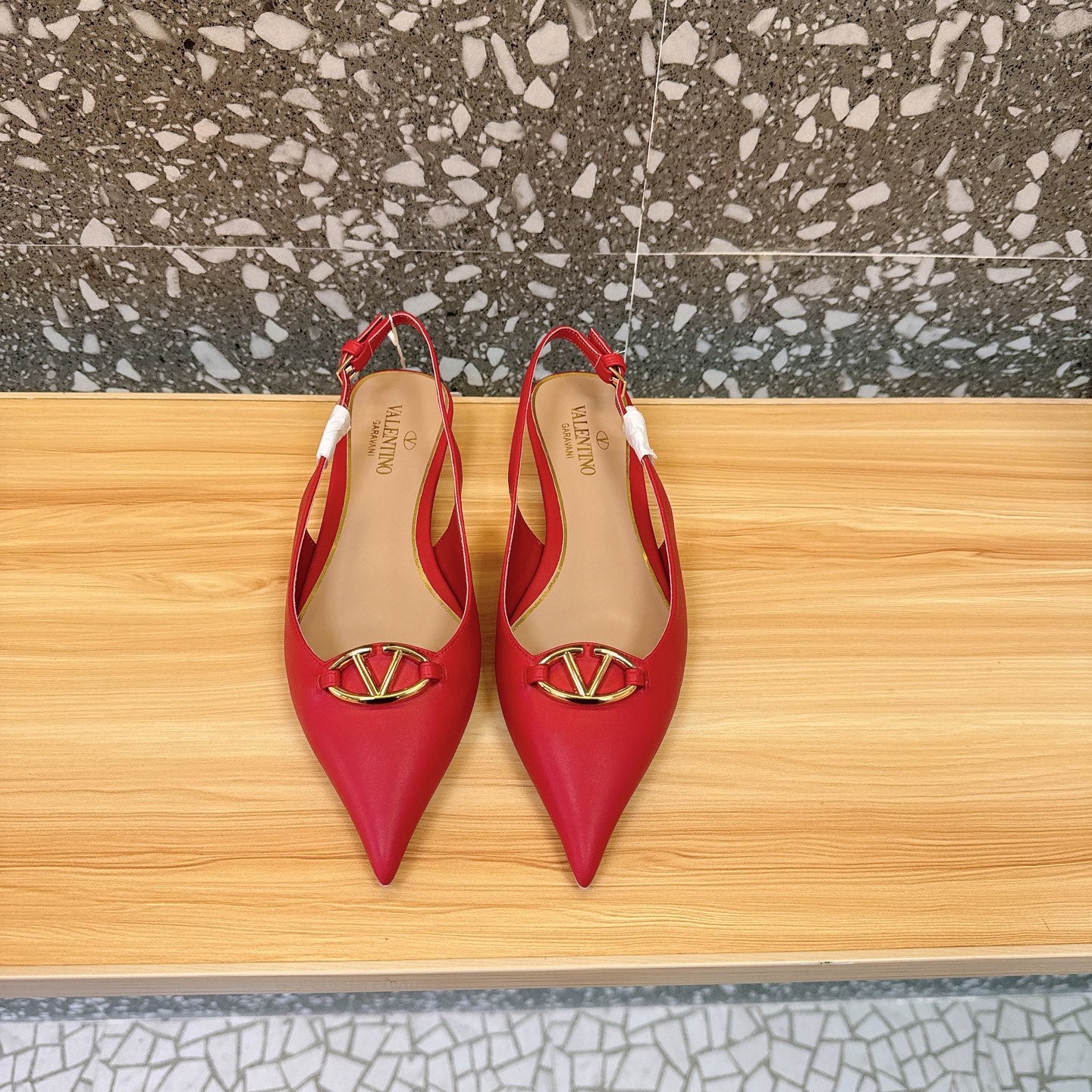 LuxluxHouse Best Quality Valentino Women Shoes