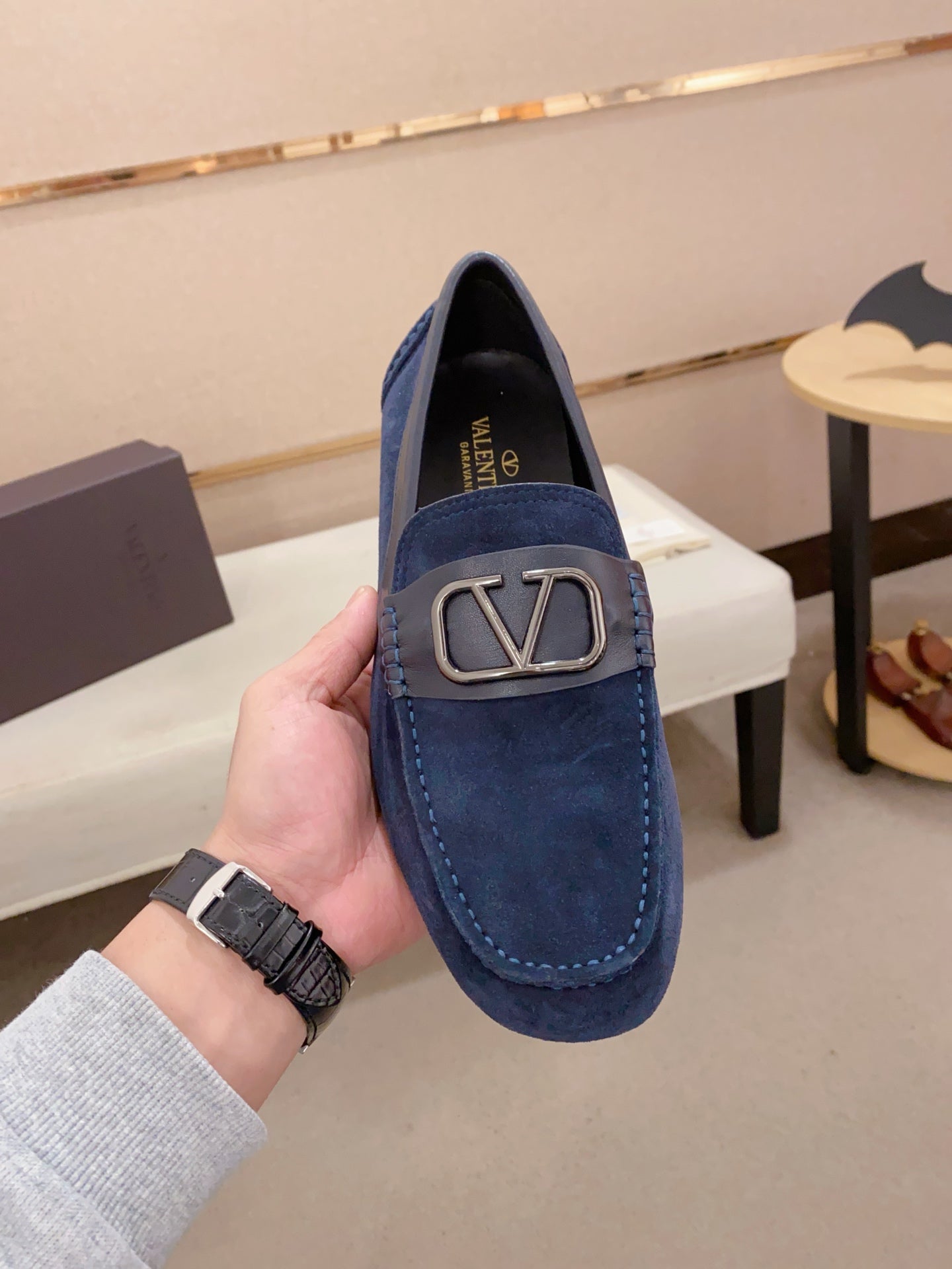 LuxluxHouse Best Quality Shoes Valentino
