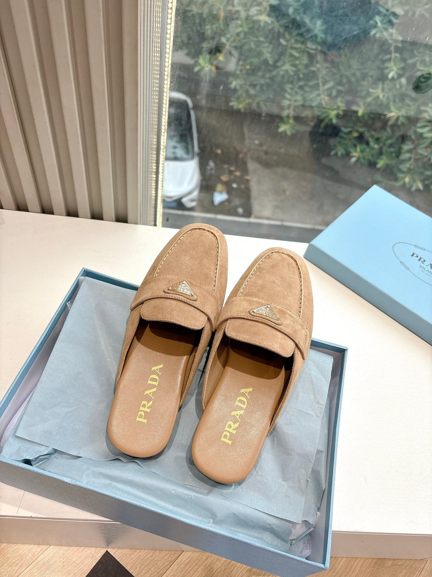 LuxluxHouse Best Quality Women Shoes Prada