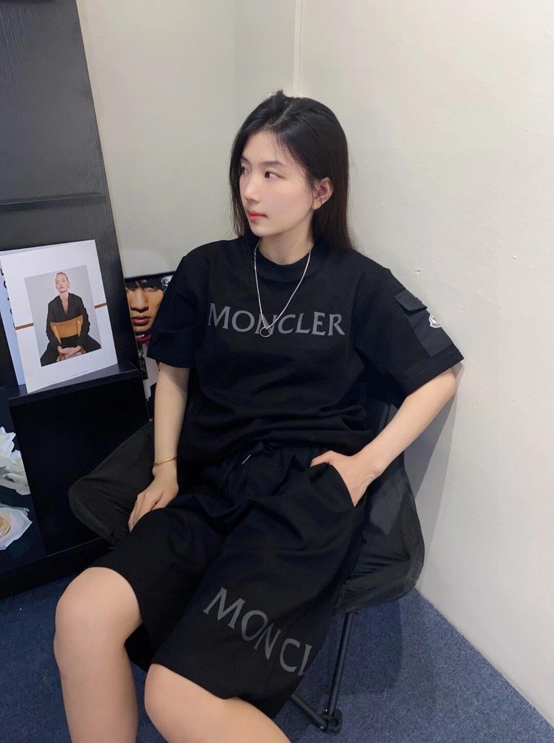 LuxluxHouse Best Quality Clothes T-shirt Moncler