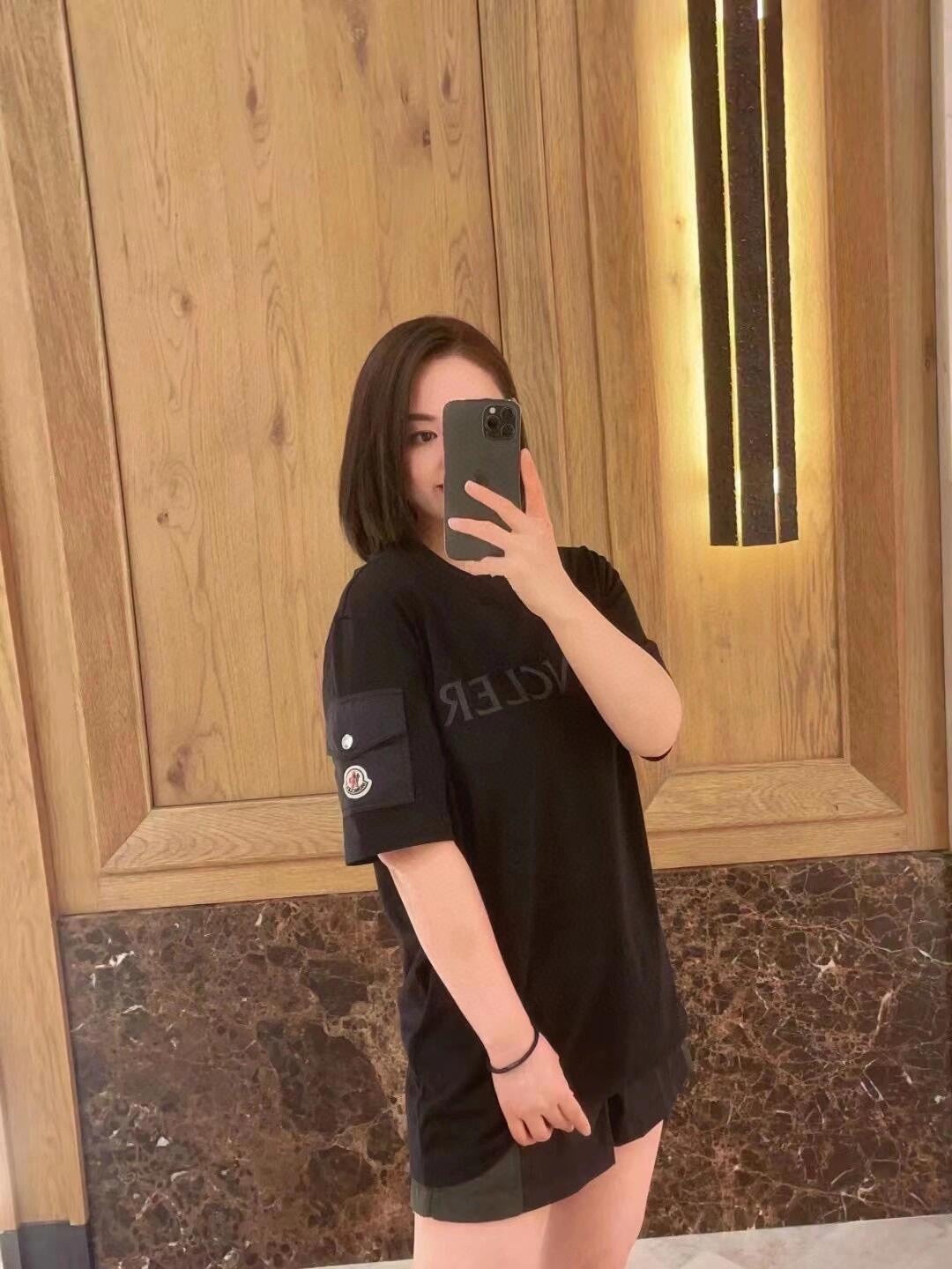 LuxluxHouse Best Quality Clothes T-shirt Moncler
