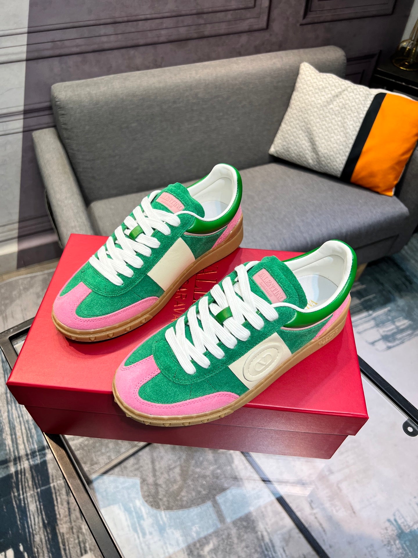 LuxluxHouse Best Quality Shoes Valentino