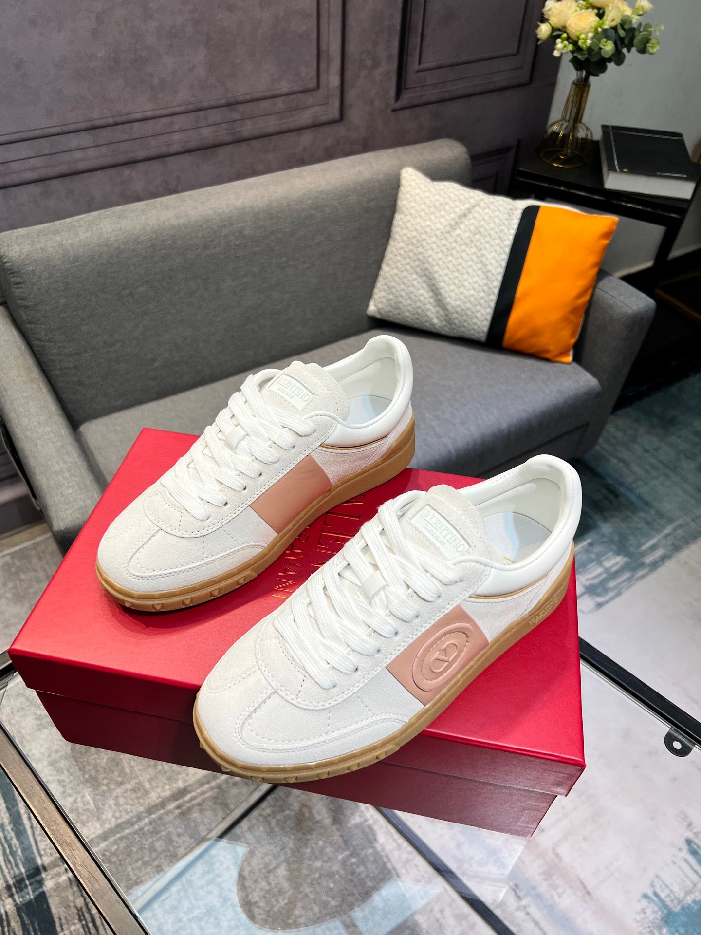 LuxluxHouse Best Quality Shoes Valentino